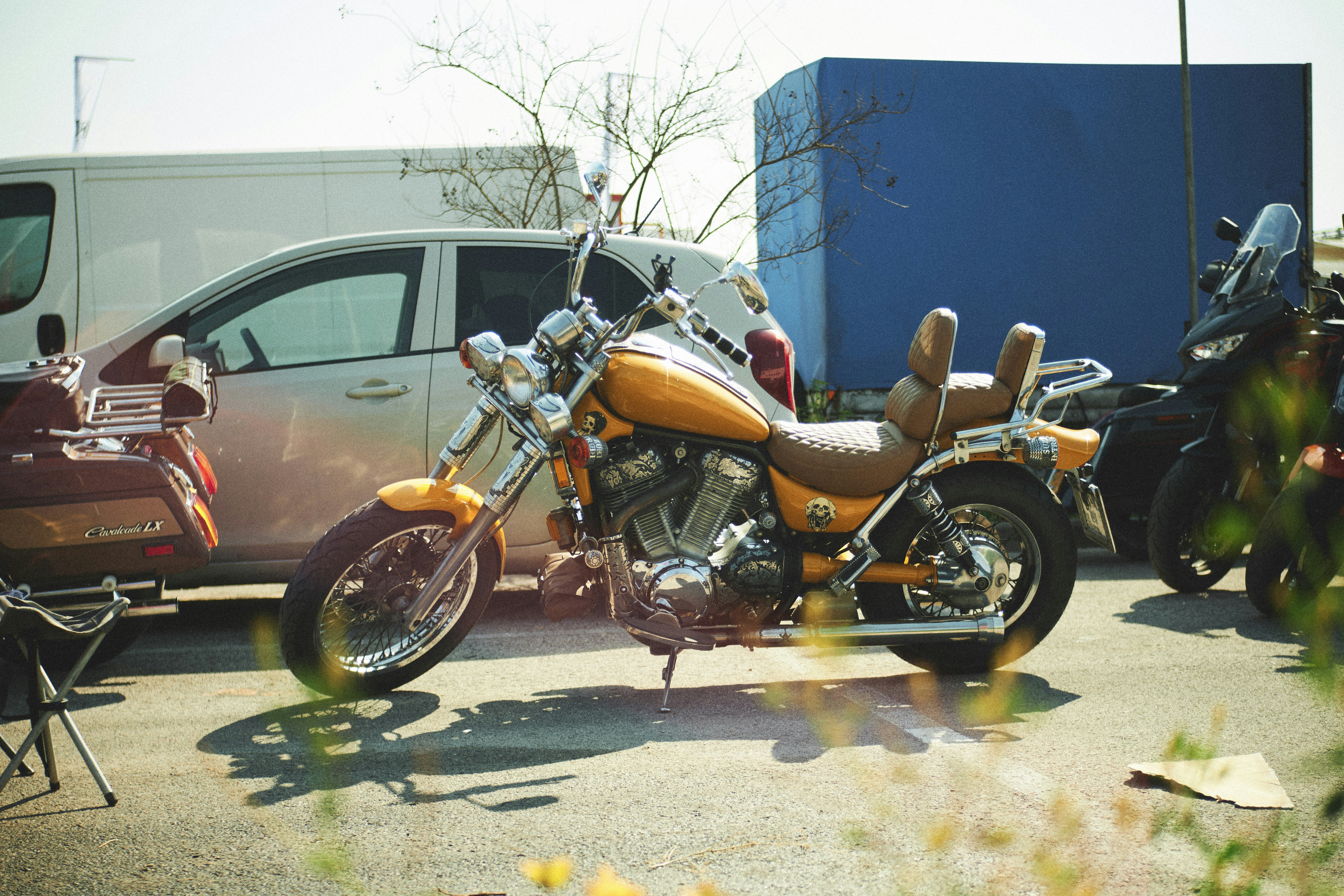 vintage motorcycle wallpaper, wallpaper, Sejarah Qulhu Geni: Asal Usul dan Perkembangannya 4