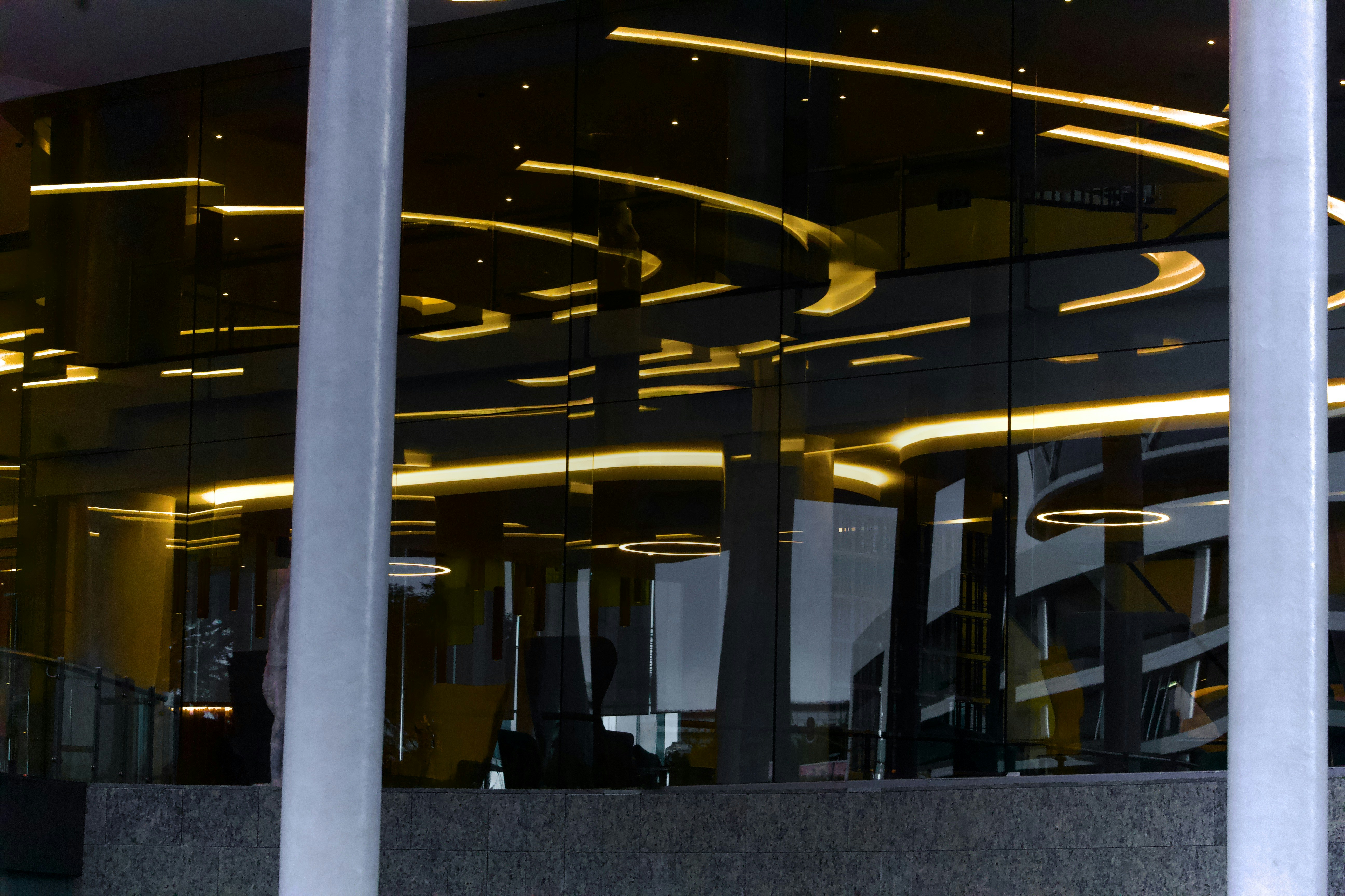 Exploring the Best Commercial Interior Designers in Noida