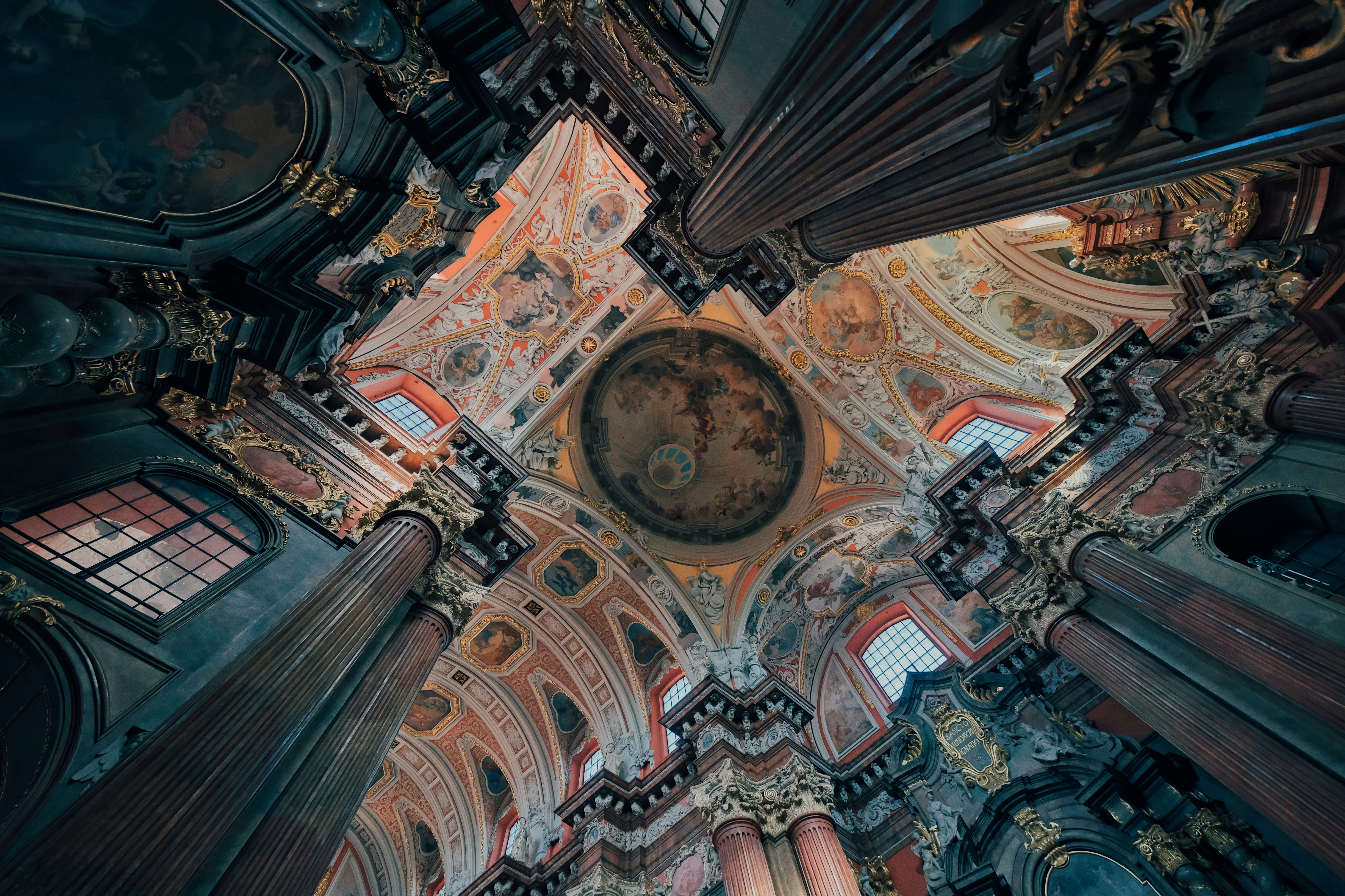 Photo by egorkomarov