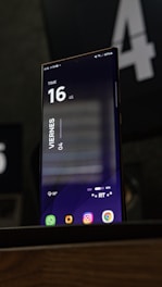 Close-up of a smartphone screen displaying data usage with Movistar branding.