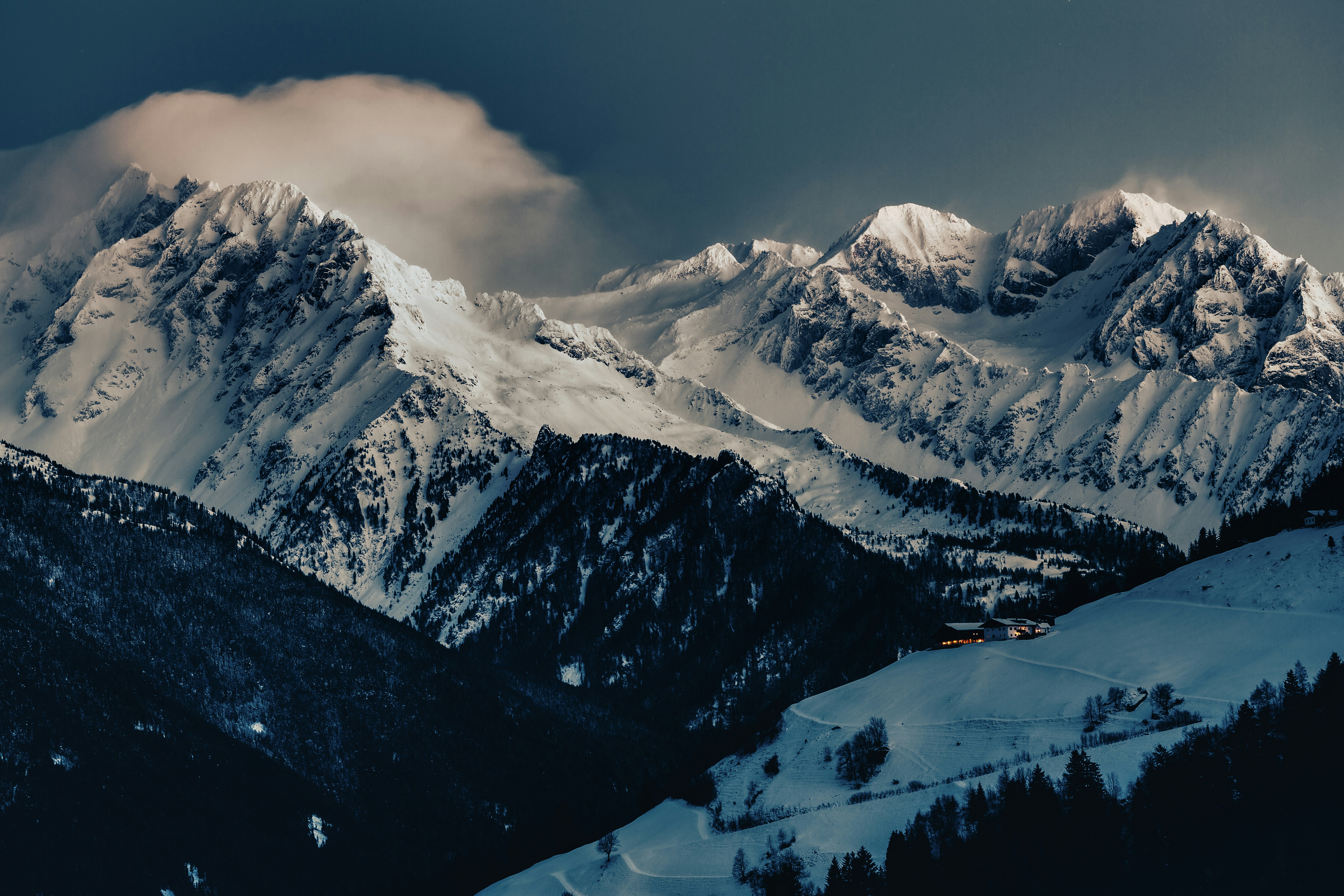 Docker Resource Management in Detail
