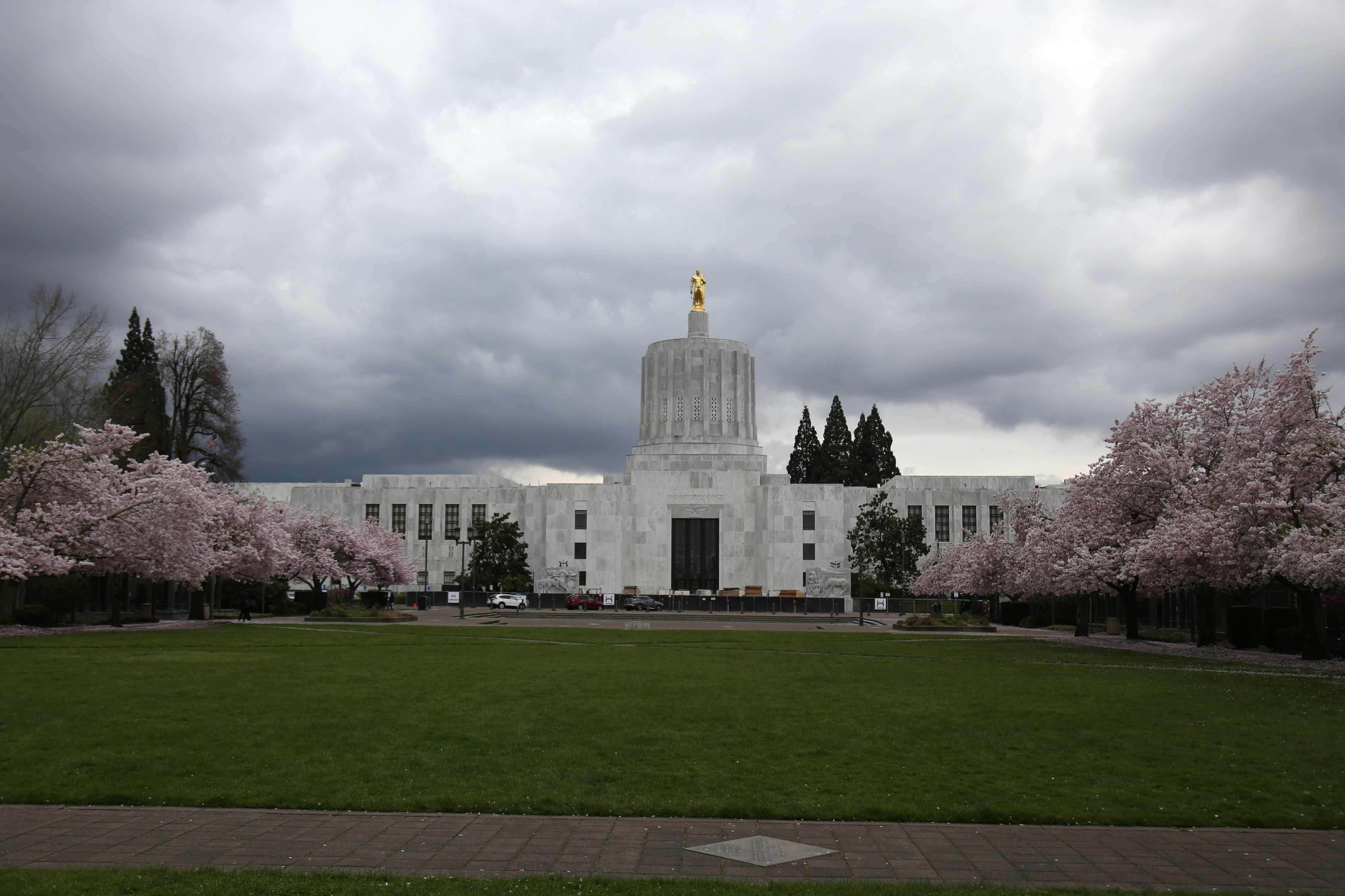 Oregon protects abortion access after federal funding disruptions