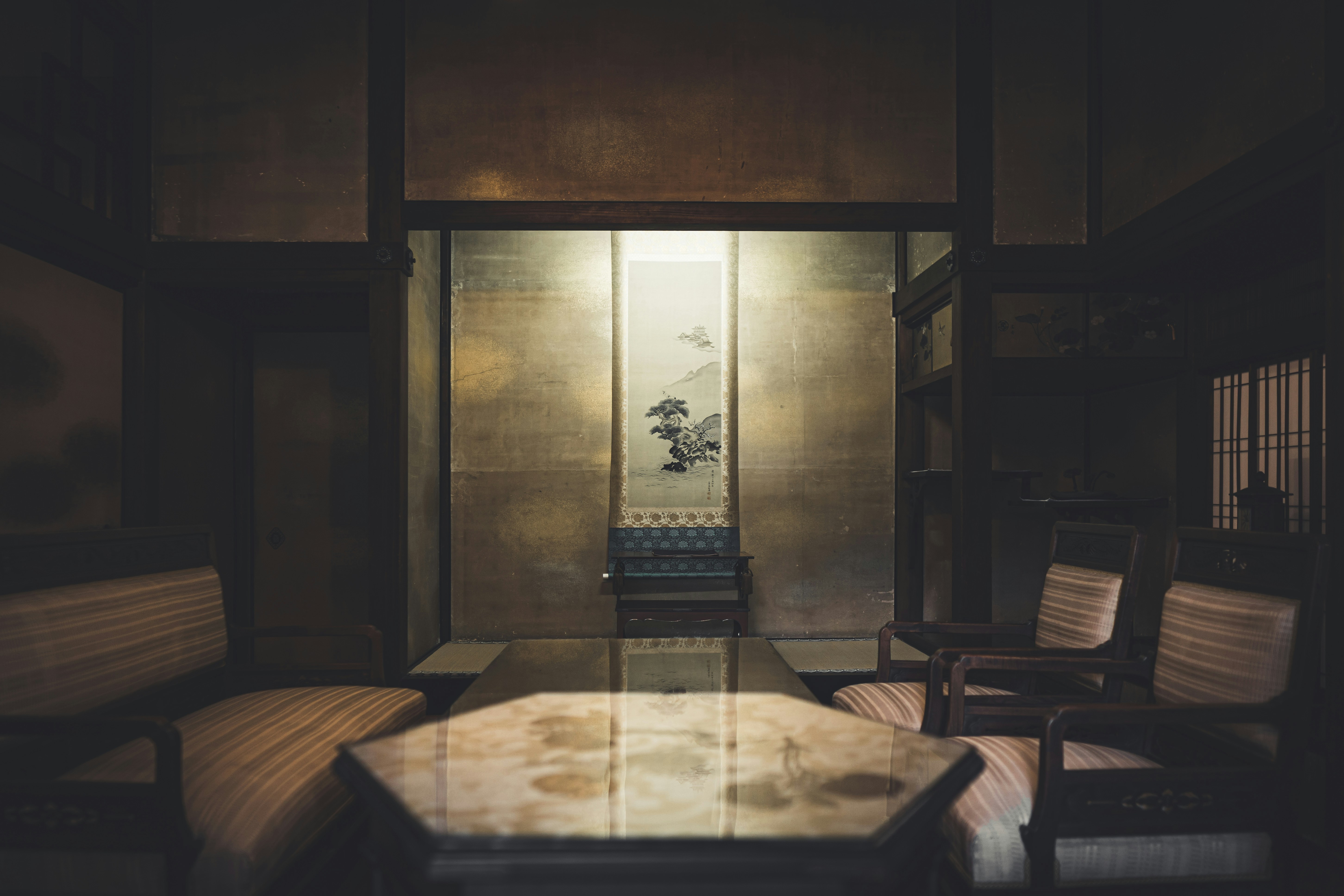Photo by Se. Tsuchiya on unsplash