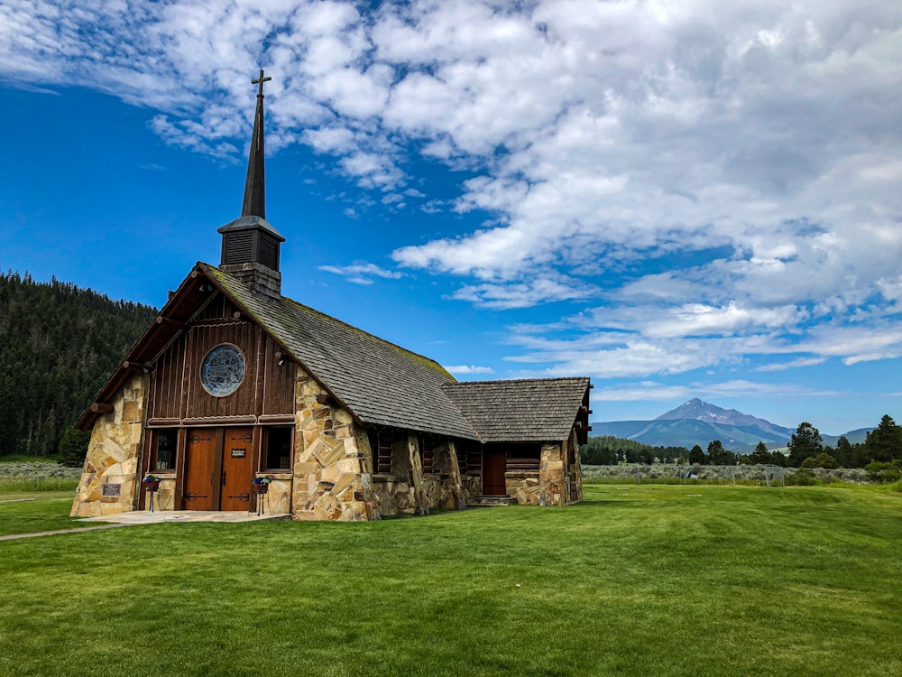 a building with a steeple