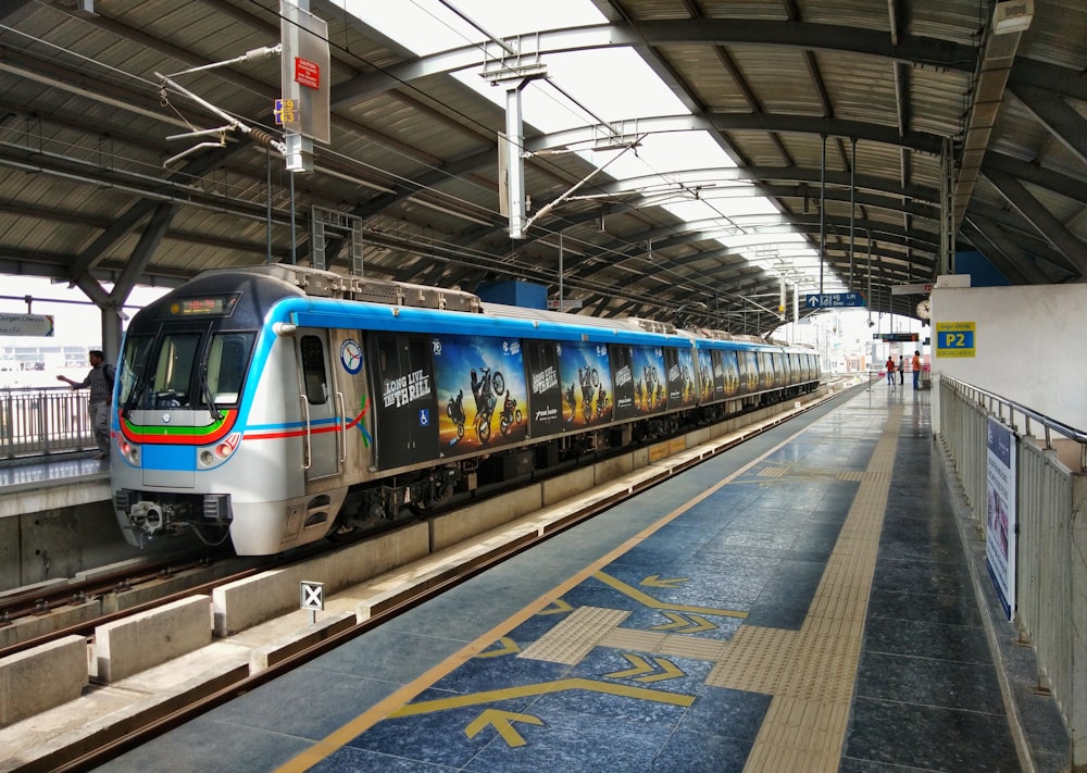 a train in a train station