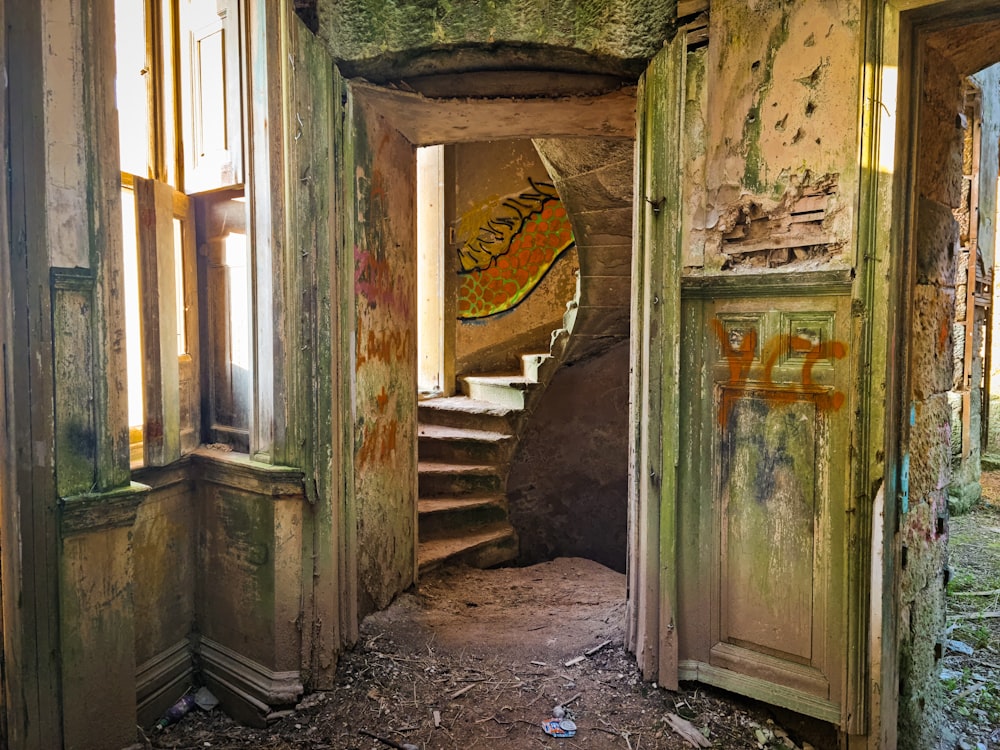 Una escalera en un edificio