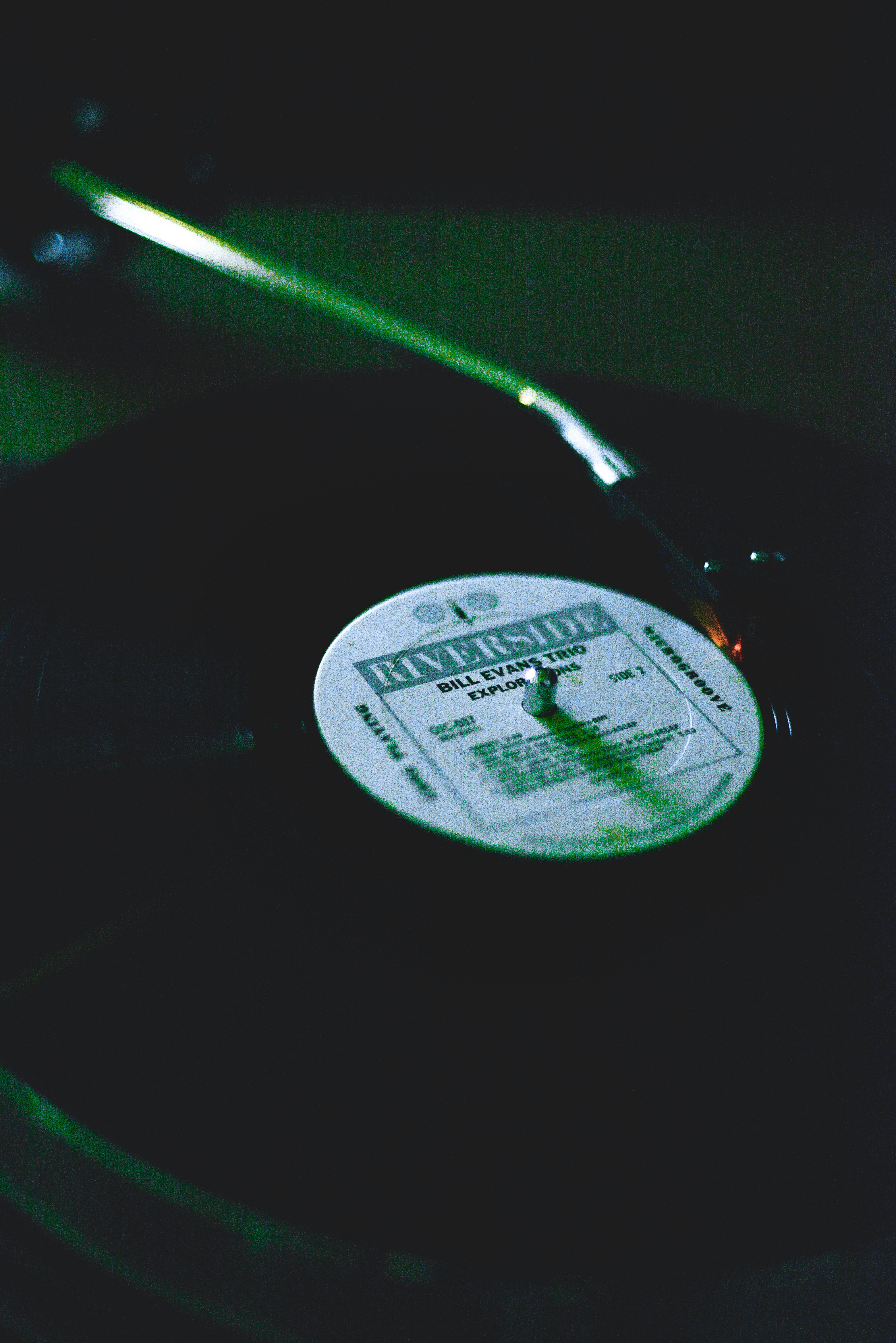 In the darkness jazz play
