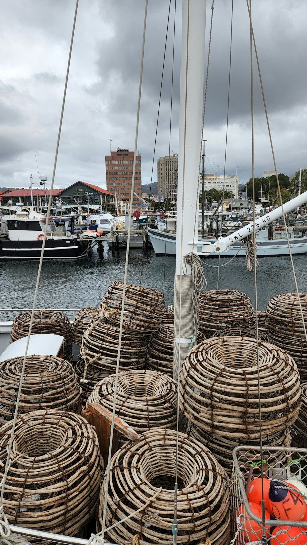 a group of ropes on a boat