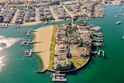a body of water with boats and buildings along it