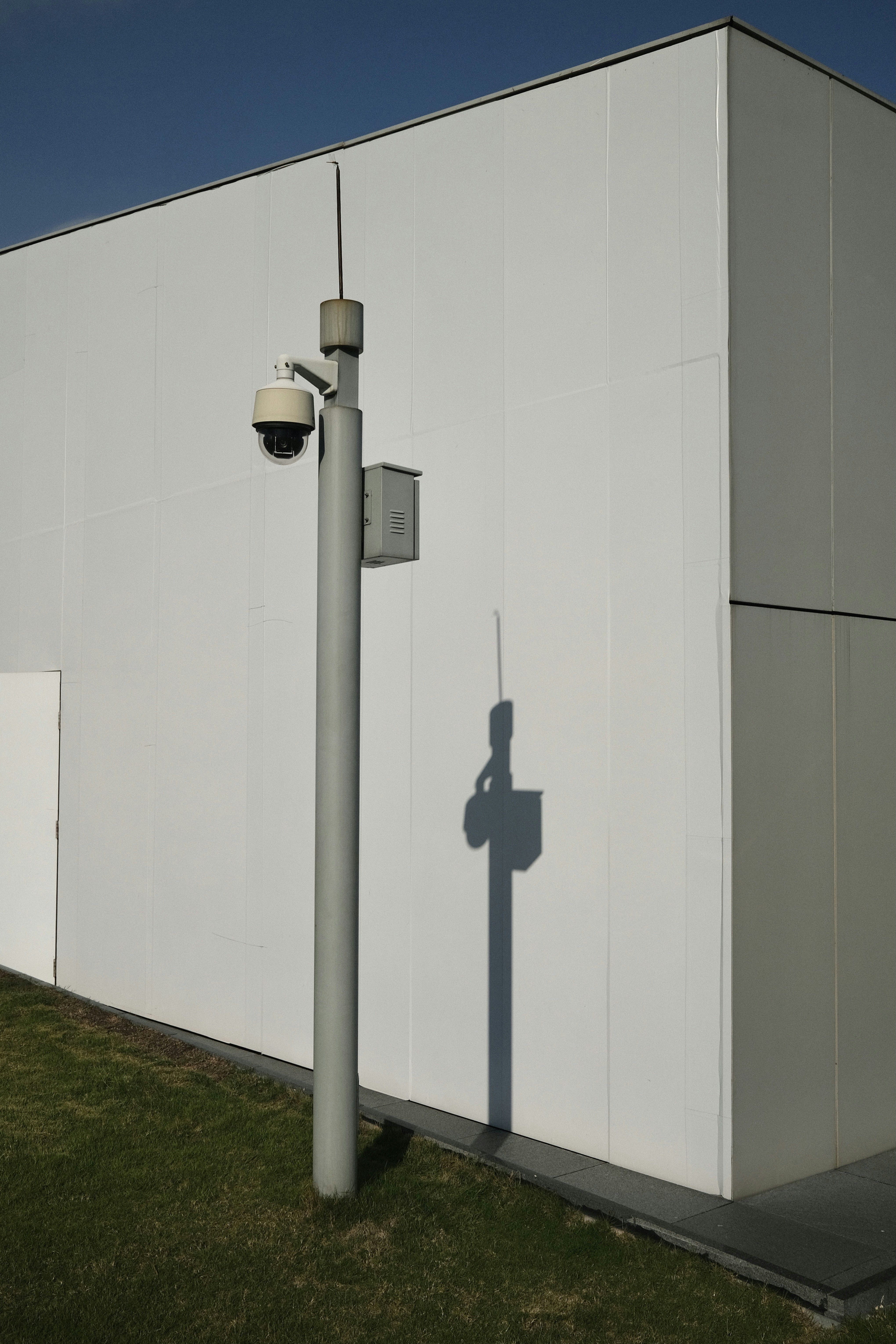 Construction site with video surveillance cameras