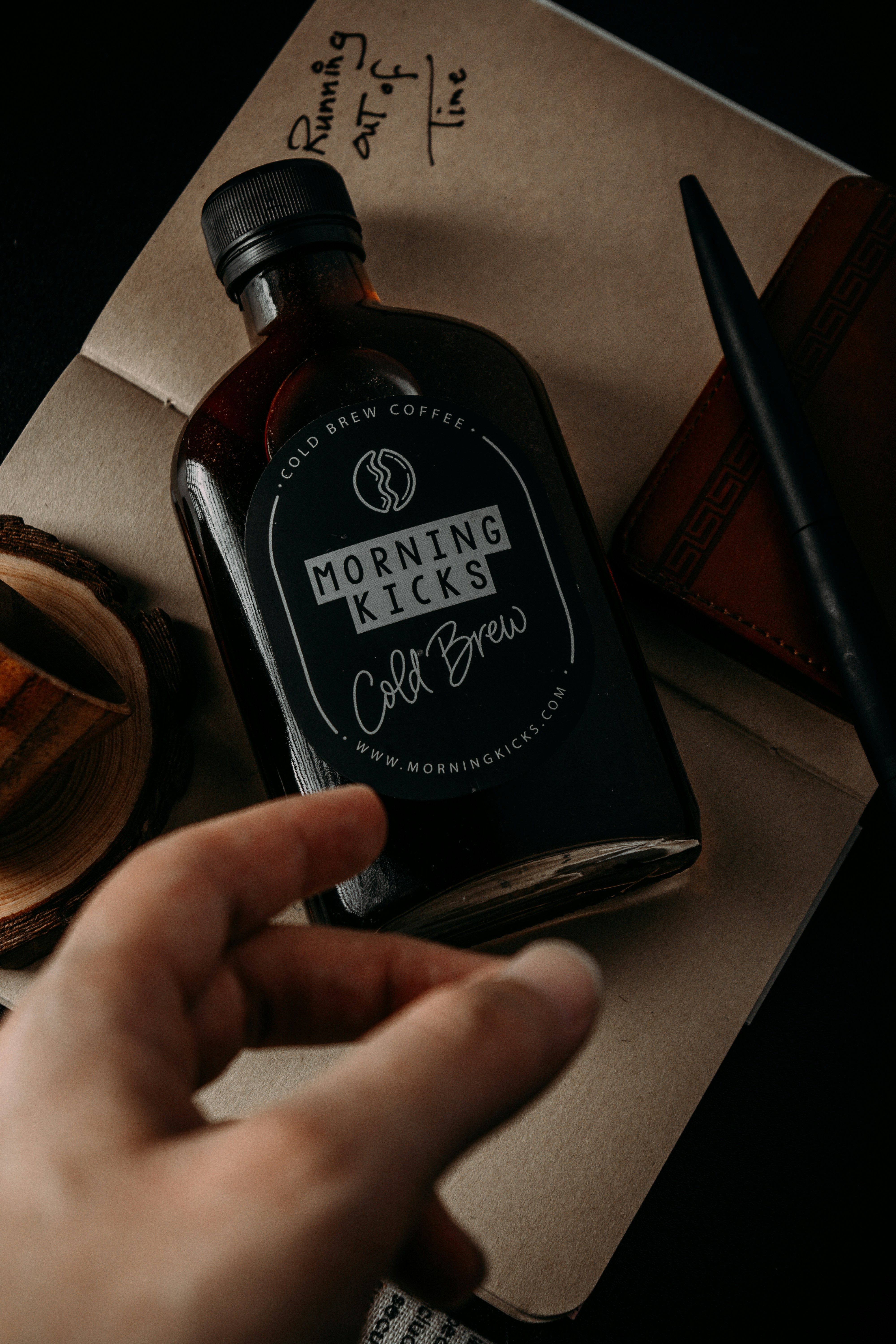 photo-1648758654787-efaee8cf7c2c?ixid=M3