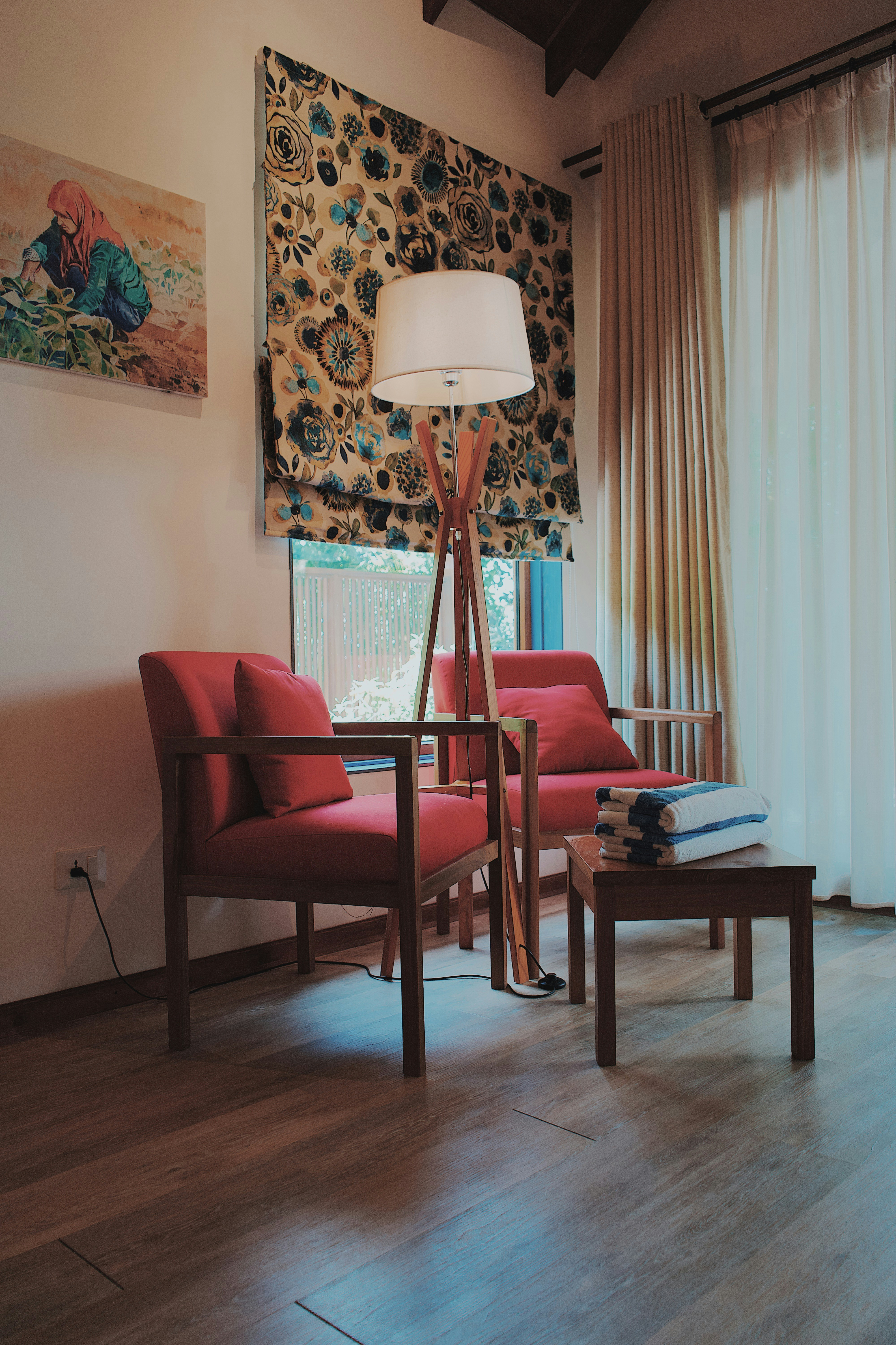 Photo by jonathanneversleeps