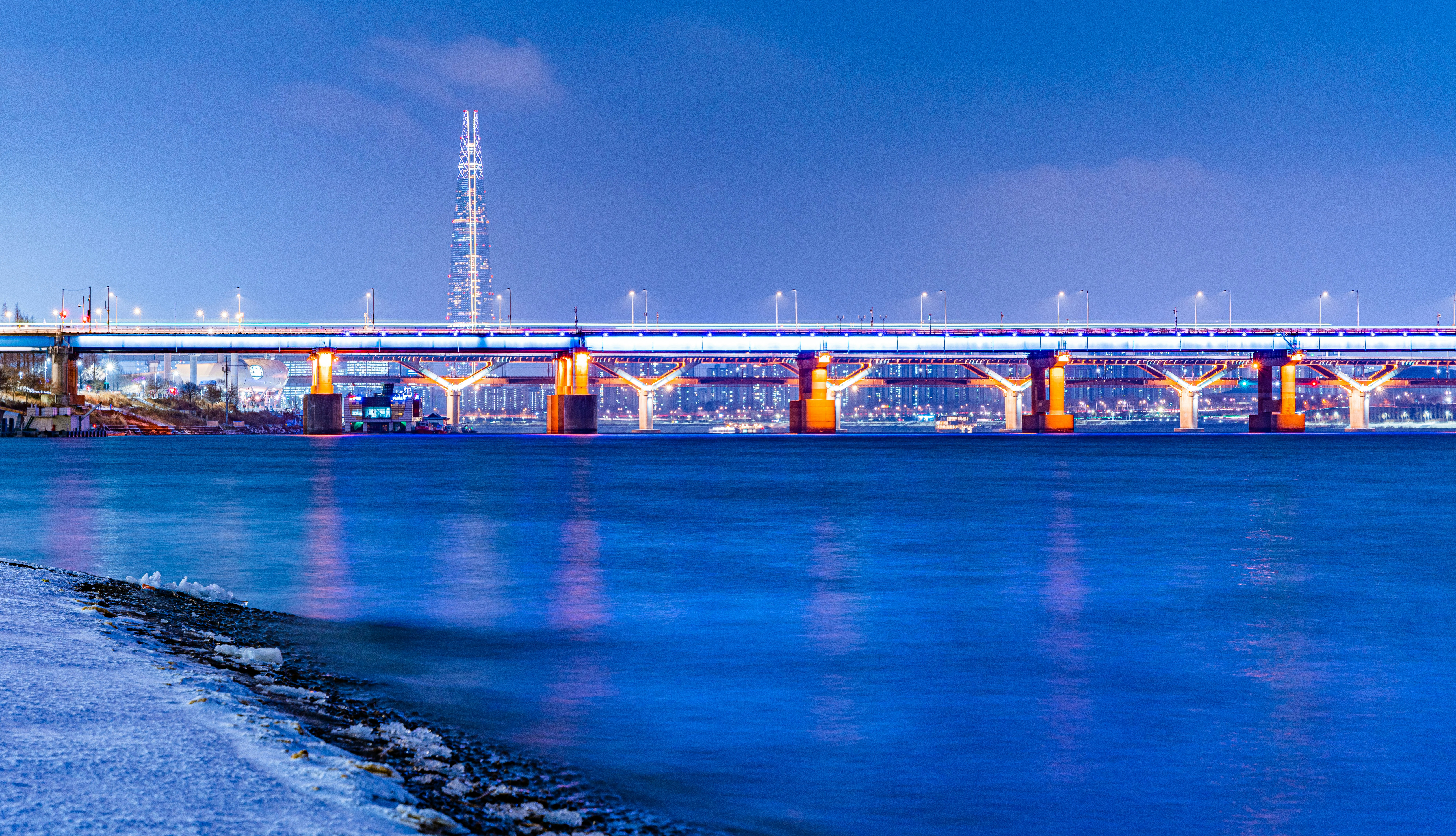 A large bridge over a large body of water photo – Free Seoul Image on ...