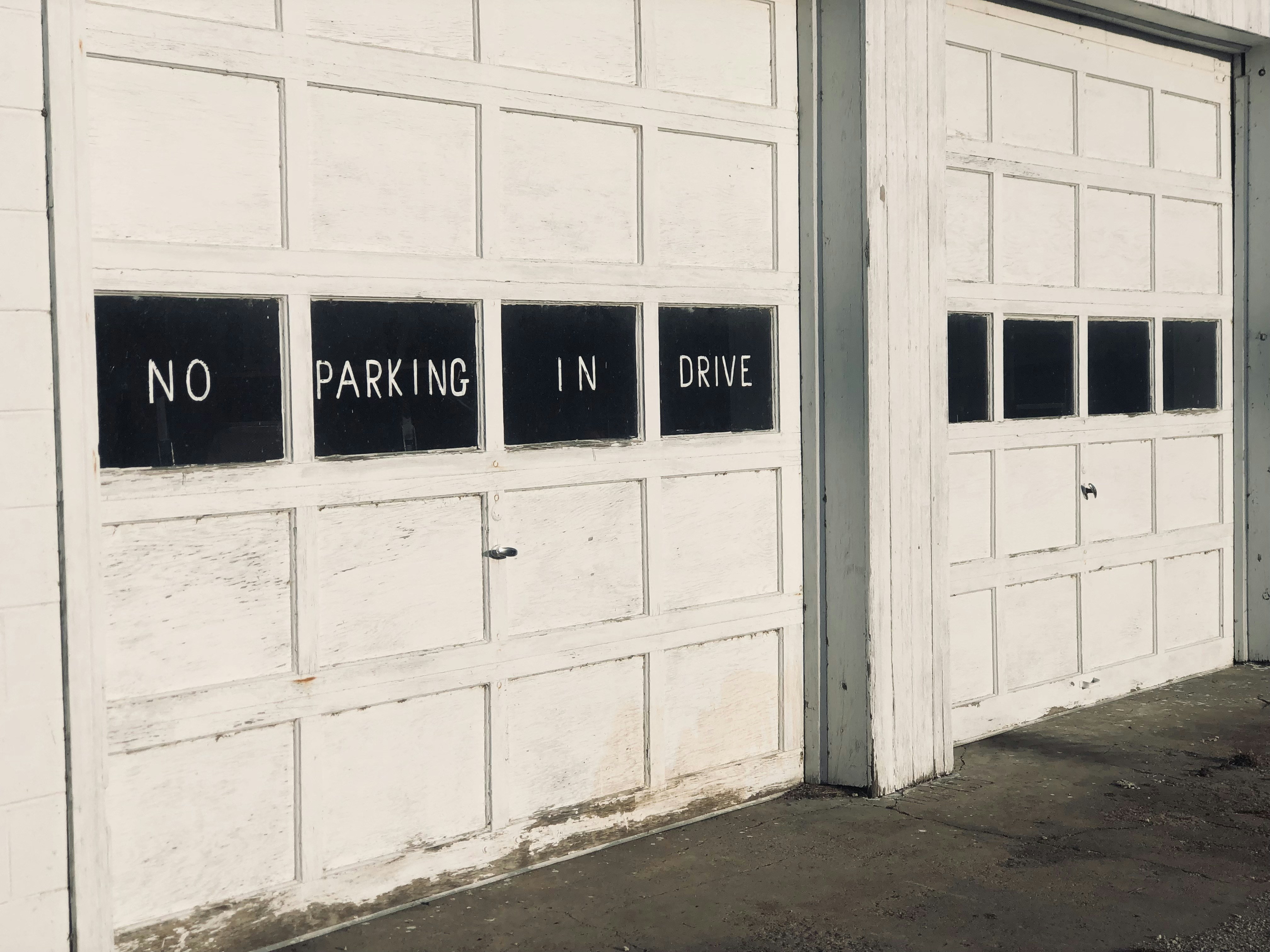 Emergency garage door repair services — photo by Maria Cortes