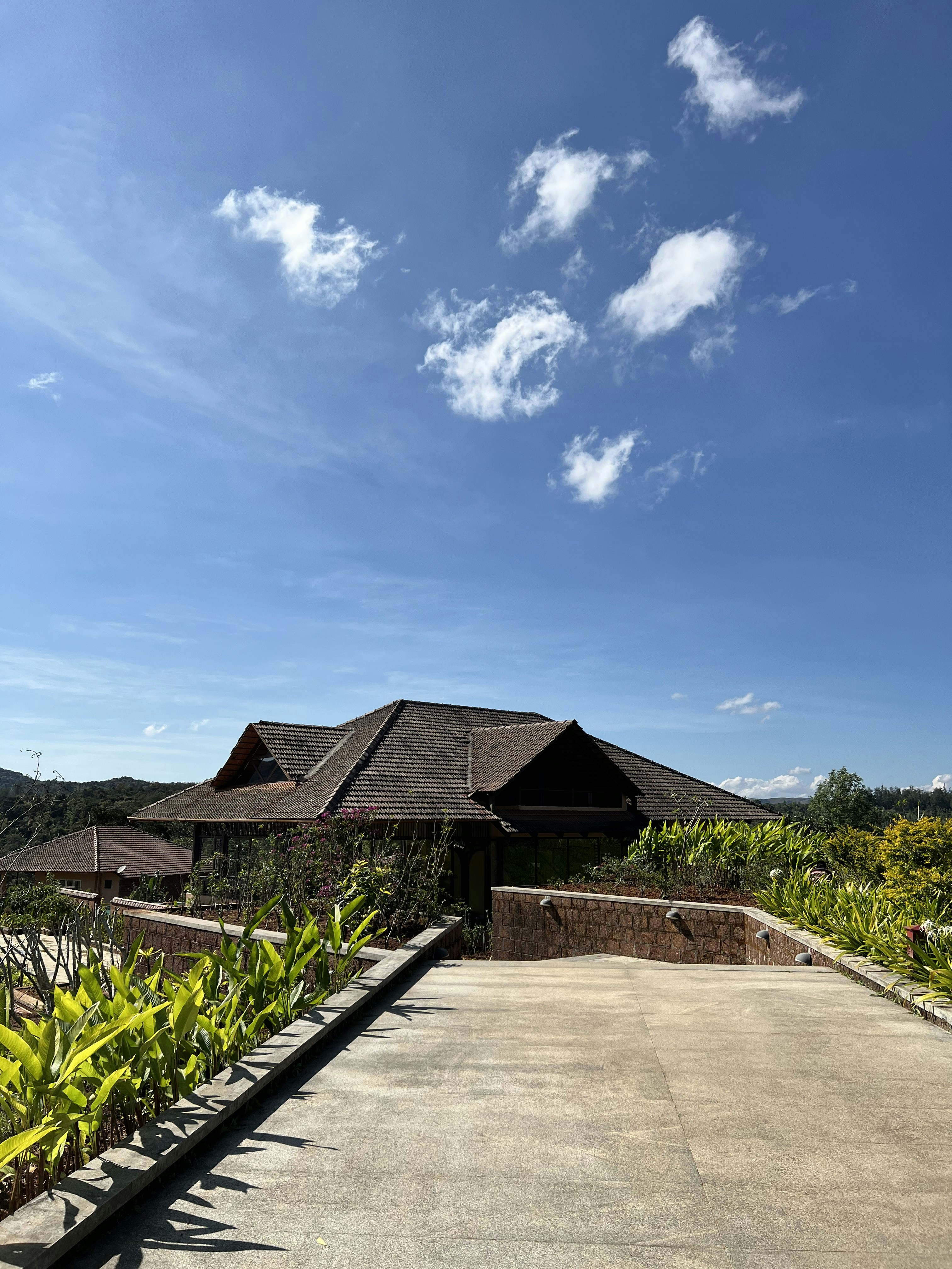 "Petchvarin Resort"