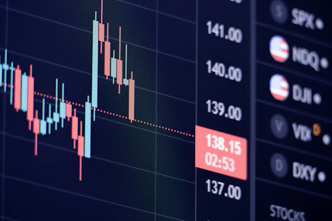 Ilustracja artykułu:: Ethereum i Chainlink wychodzą z trendu spadkowego