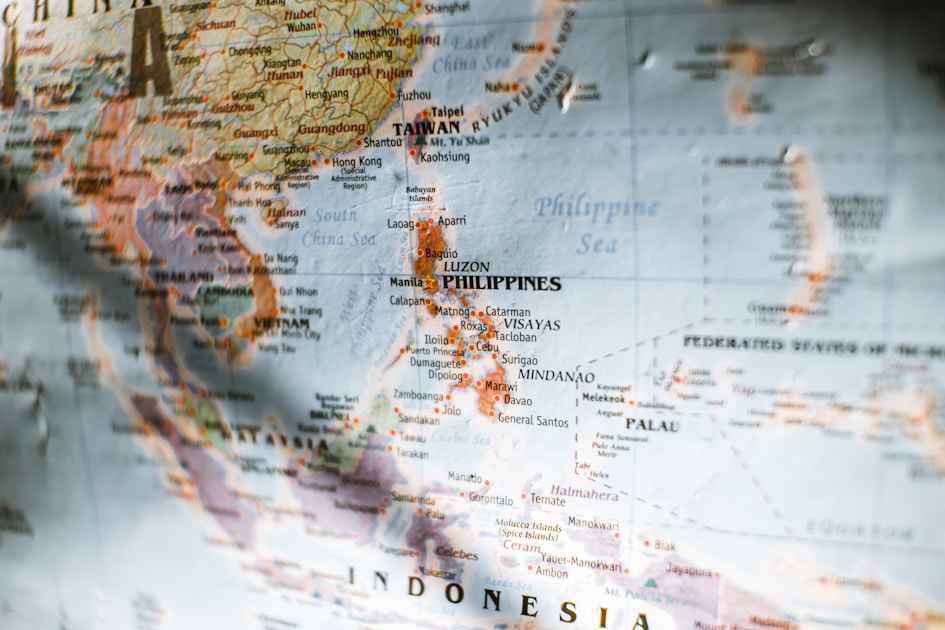 Asia Markets Surge While Iran Threatens Triple Waterway Shutdown: The Paradox Investors Need to Understand