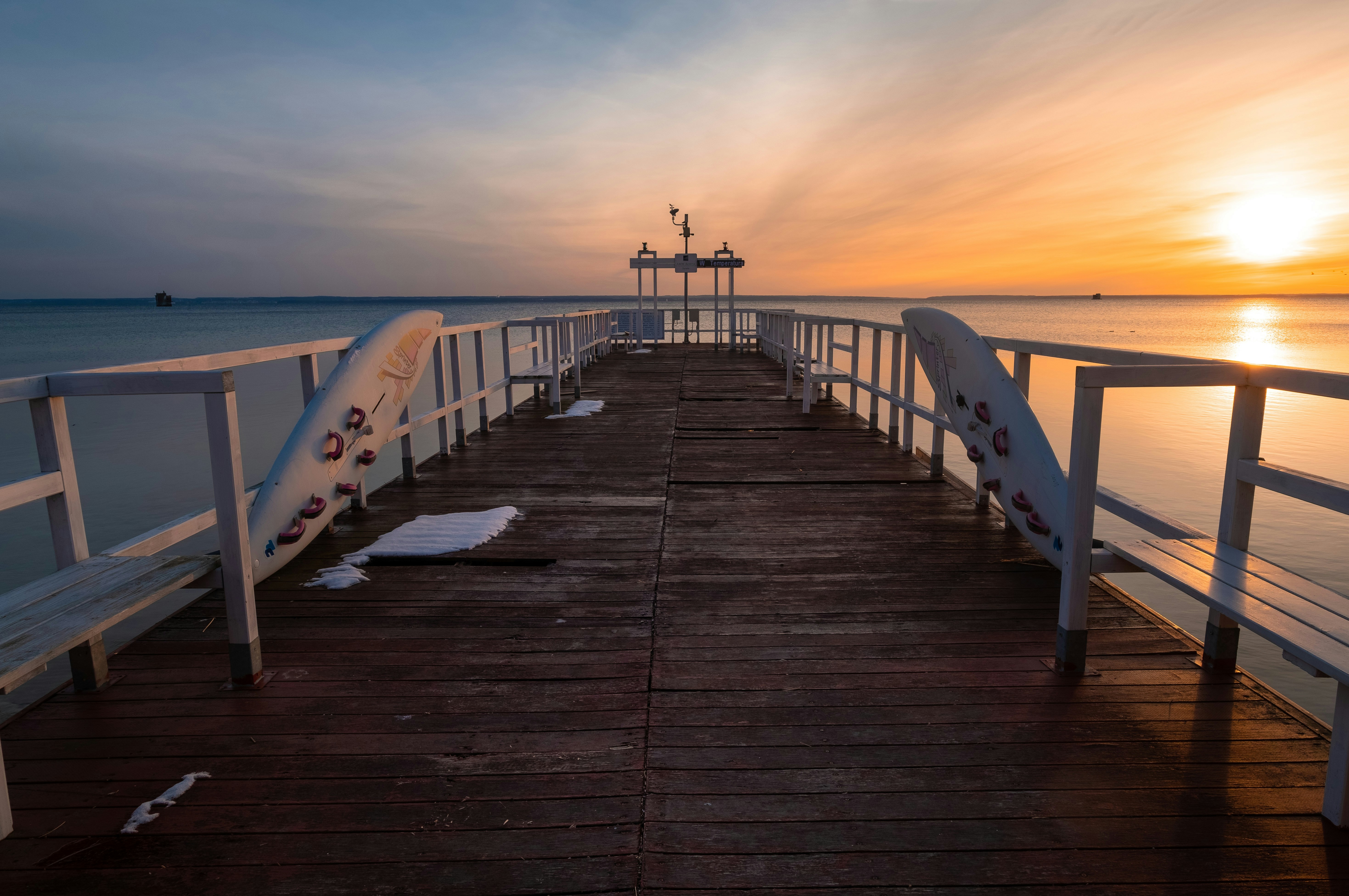 Photo by victor_vector