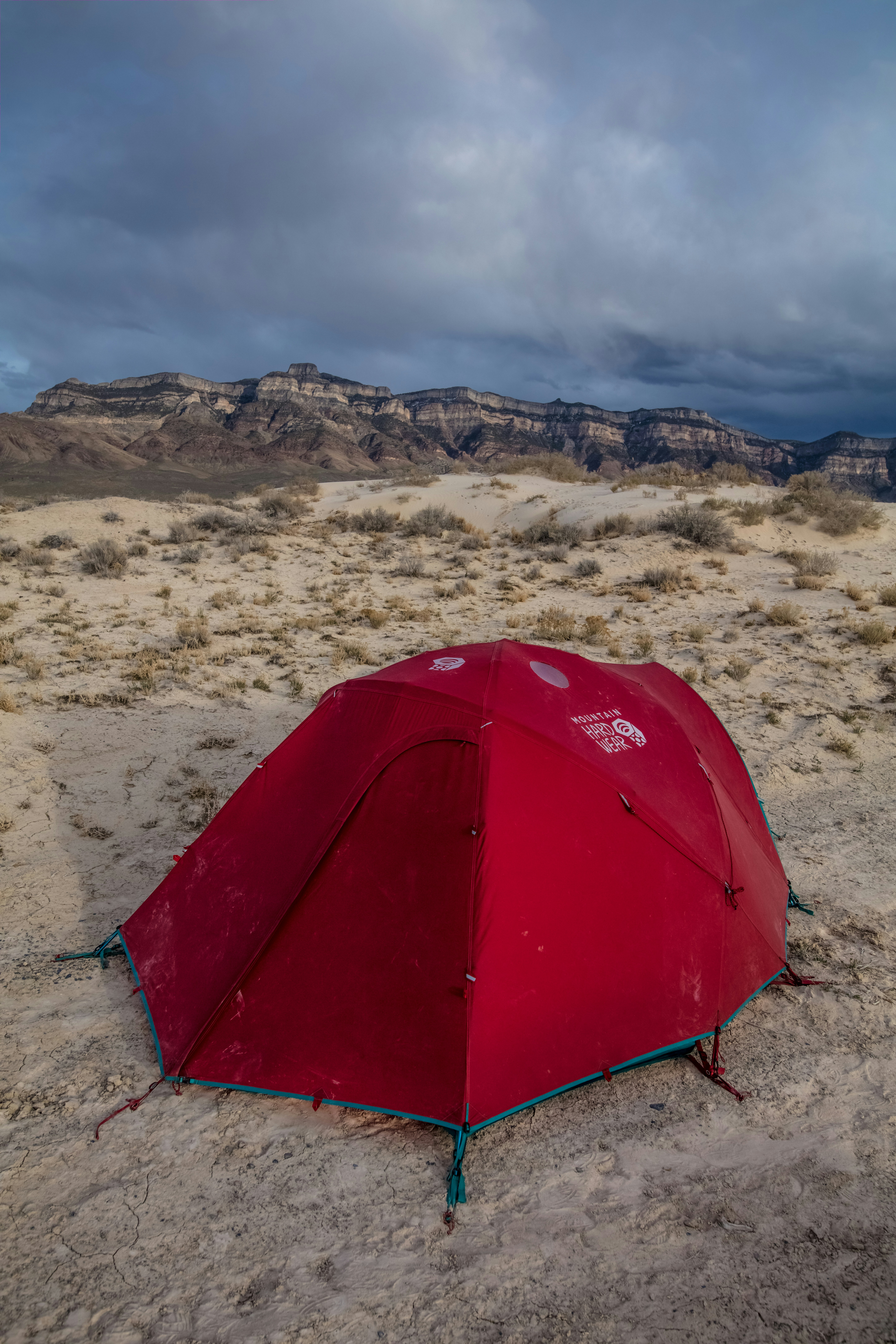 Photo by worldsbetweenlines