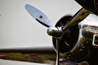 a close up of a propeller on a plane