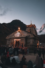 Chandigarh to Kedarnath Urbania Rental