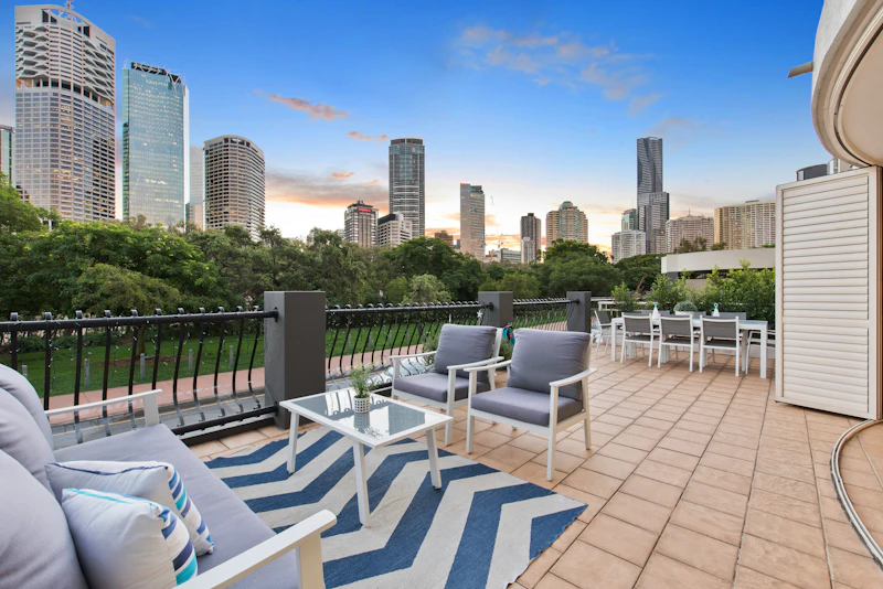 Best Outdoor Seating Restaurants in Brisbane for Dining Under Open Skies