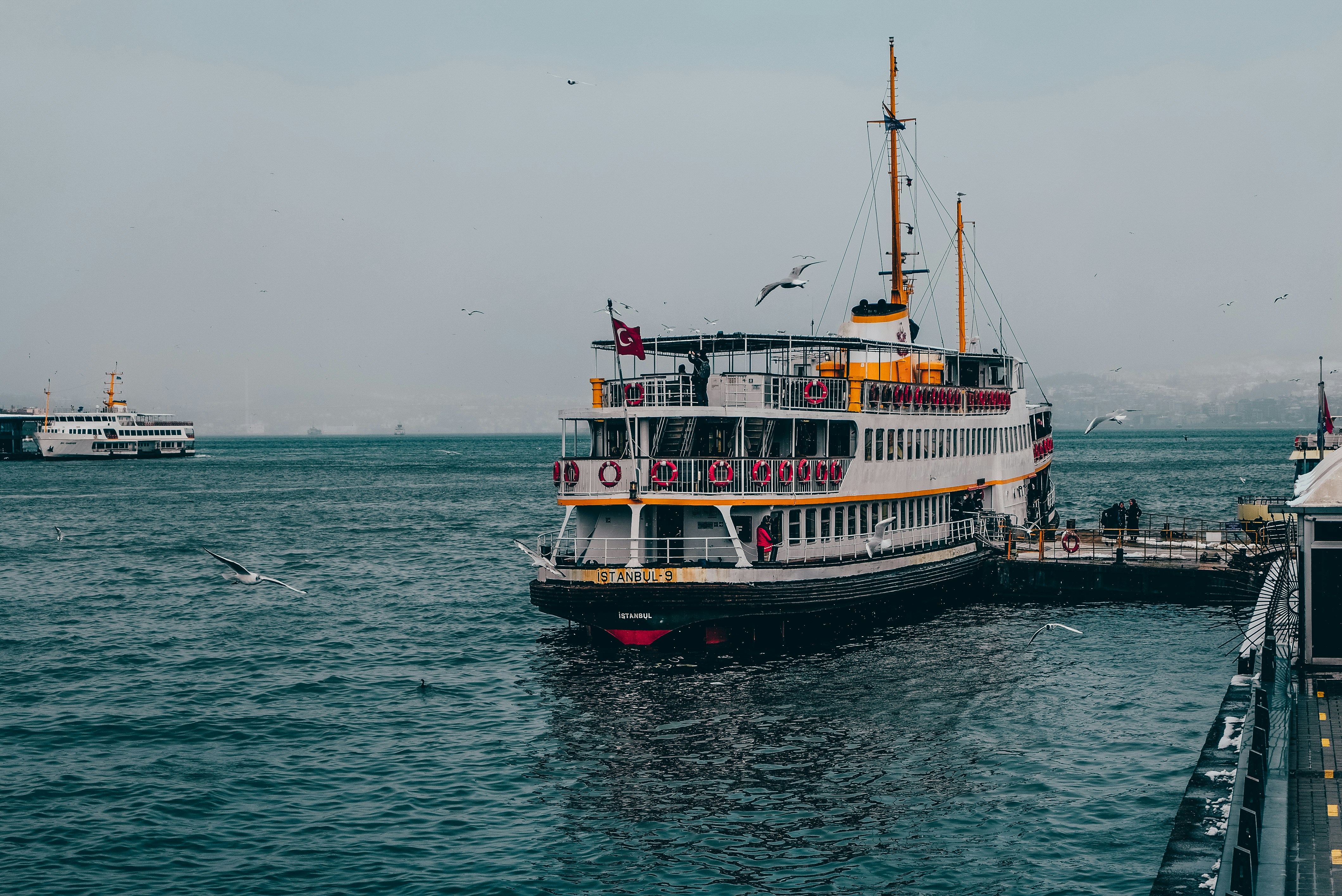 Photo by serhaterdogan