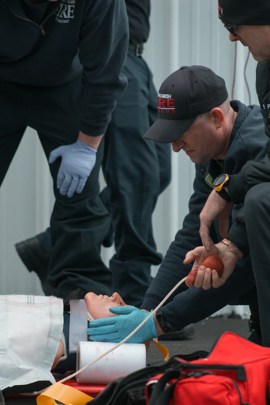 Team di emergenza impegnato in una simulazione avanzata