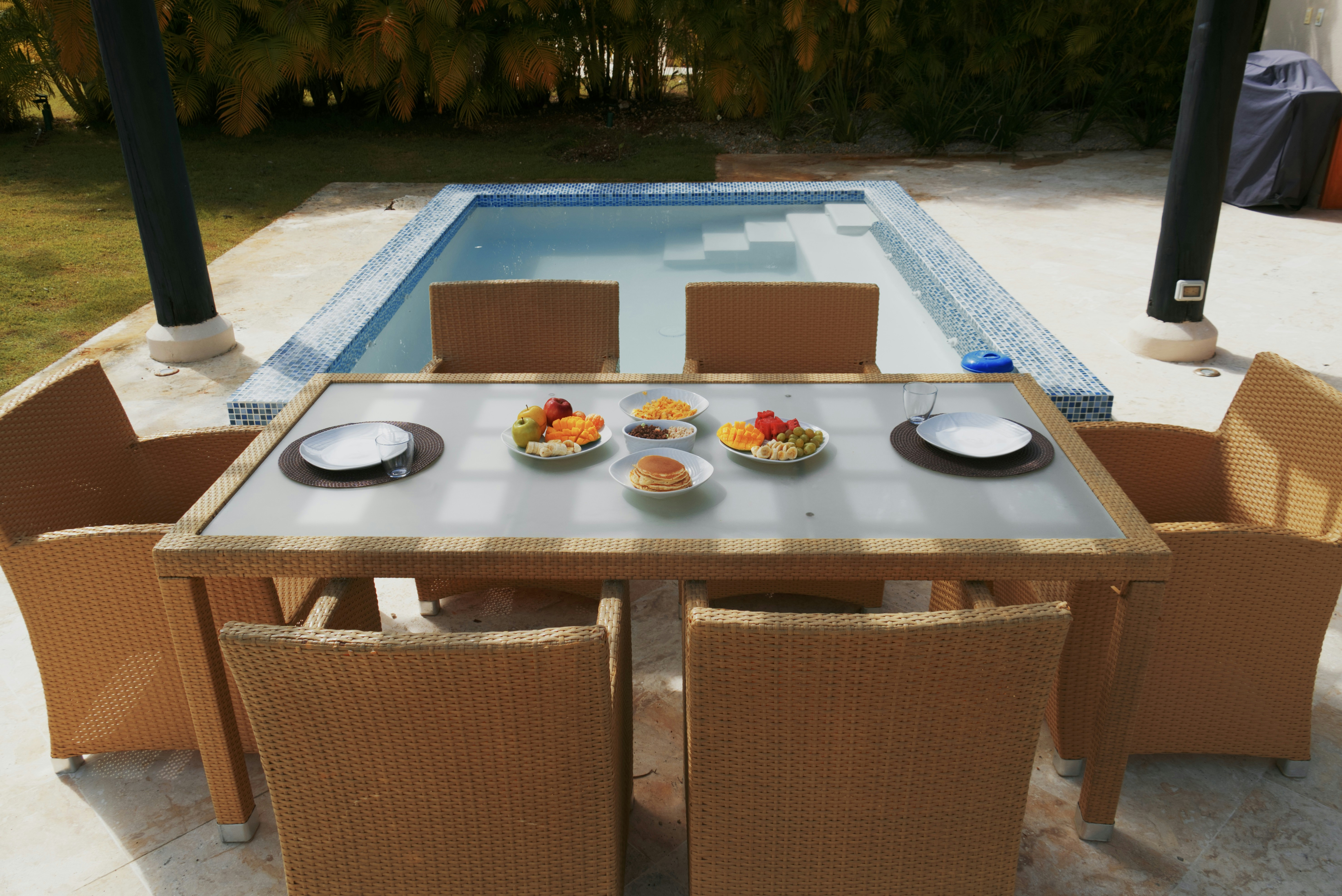 Photo by jonathanneversleeps