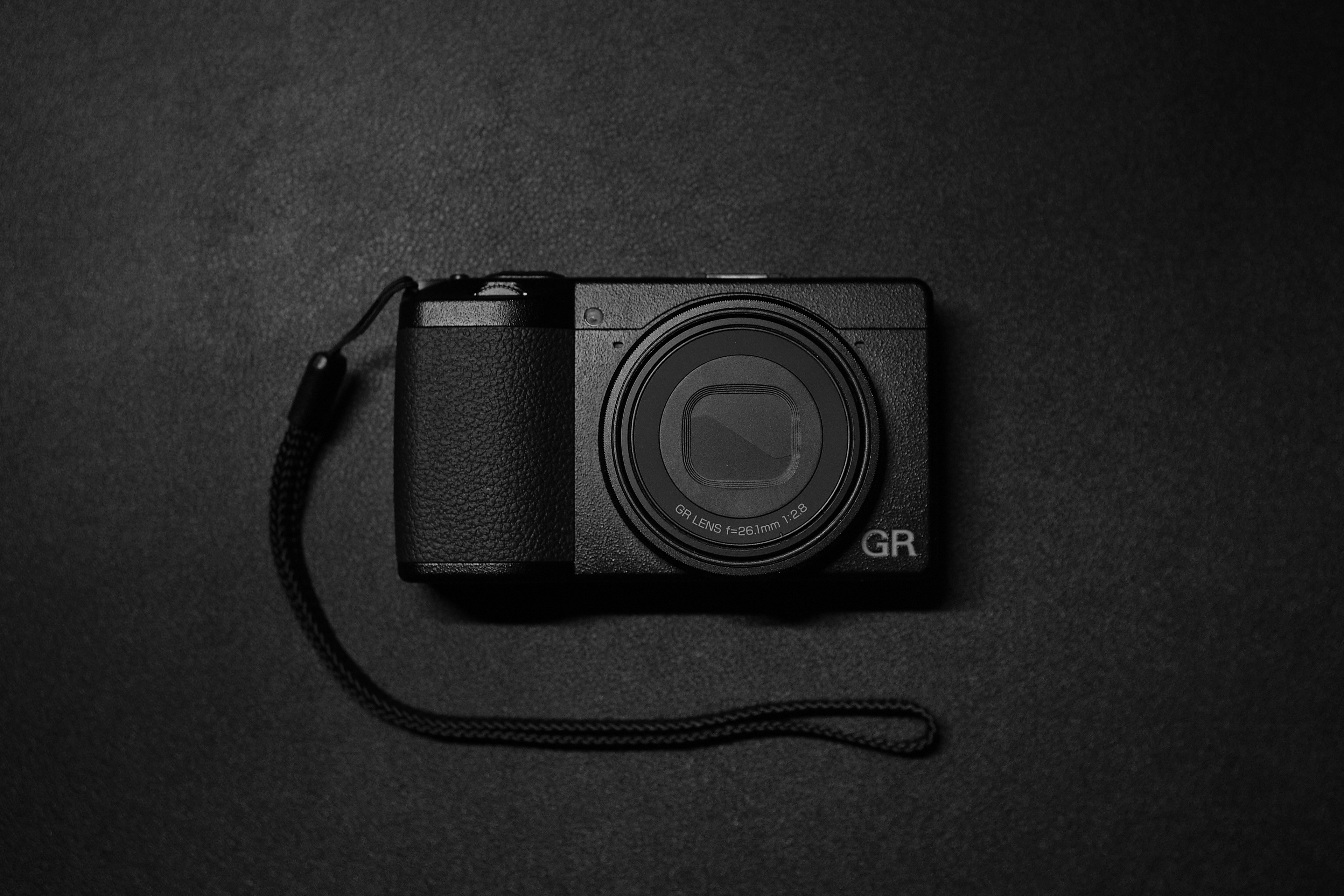 Ricoh GRIIIx 使用心得，相見恨晚的口袋相機