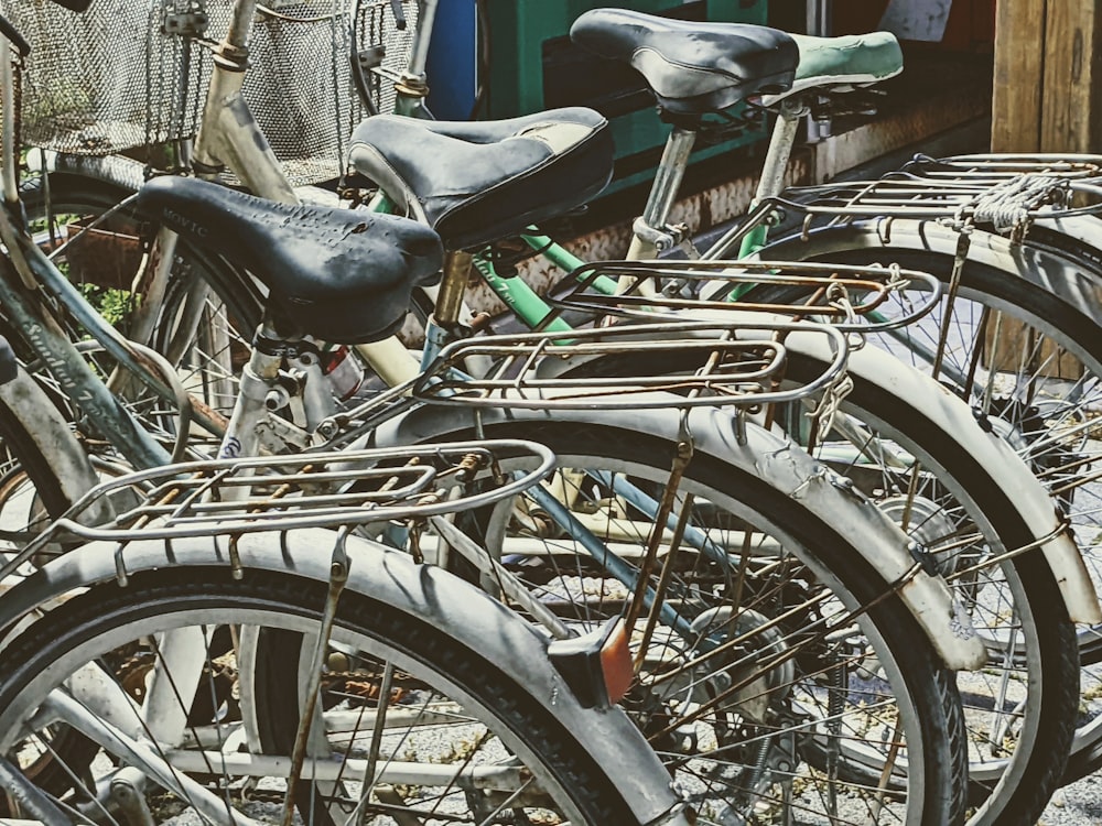 a bunch of bikes parked next to each other