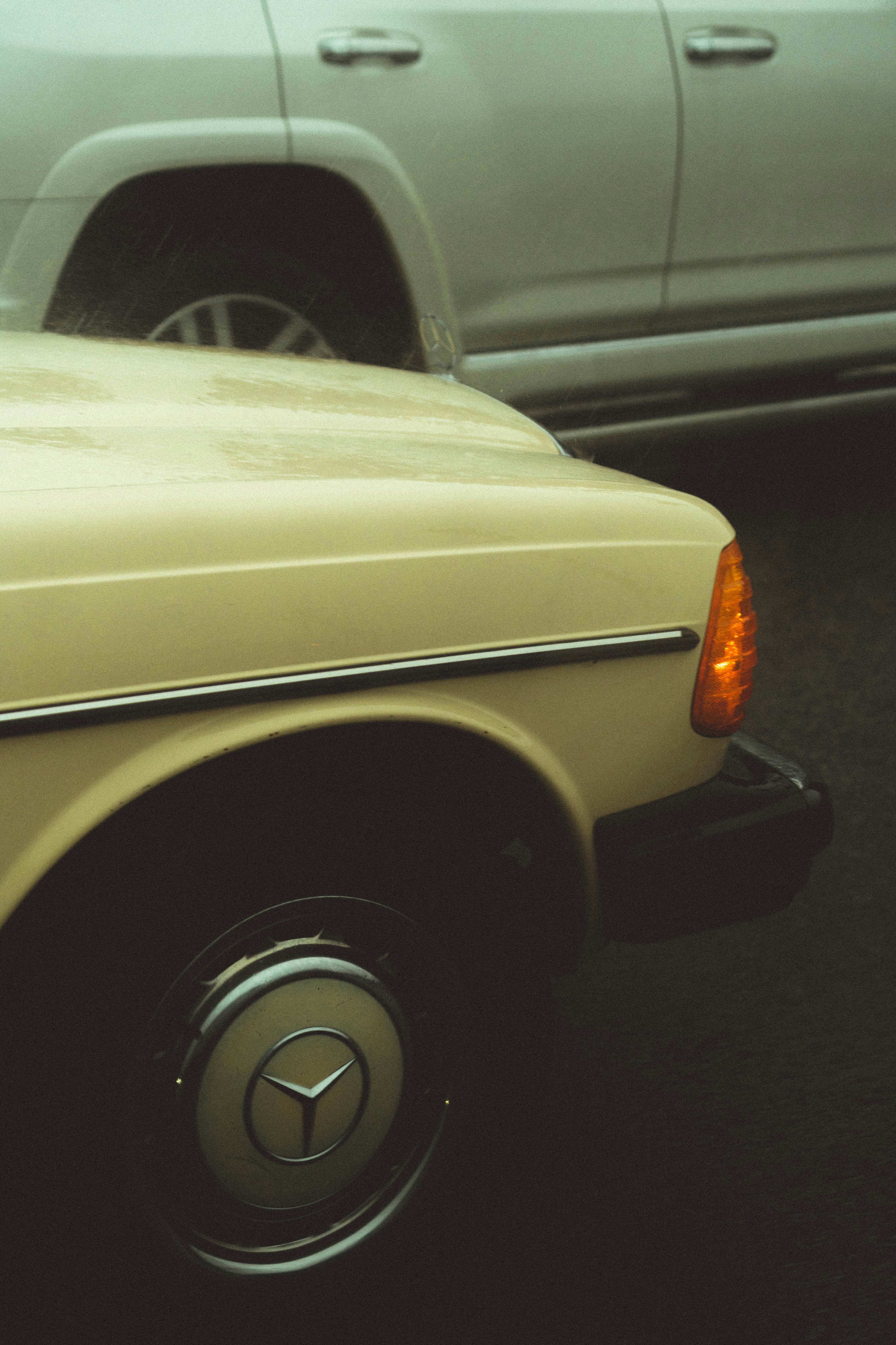 Unsplashで見つける車の無料写真