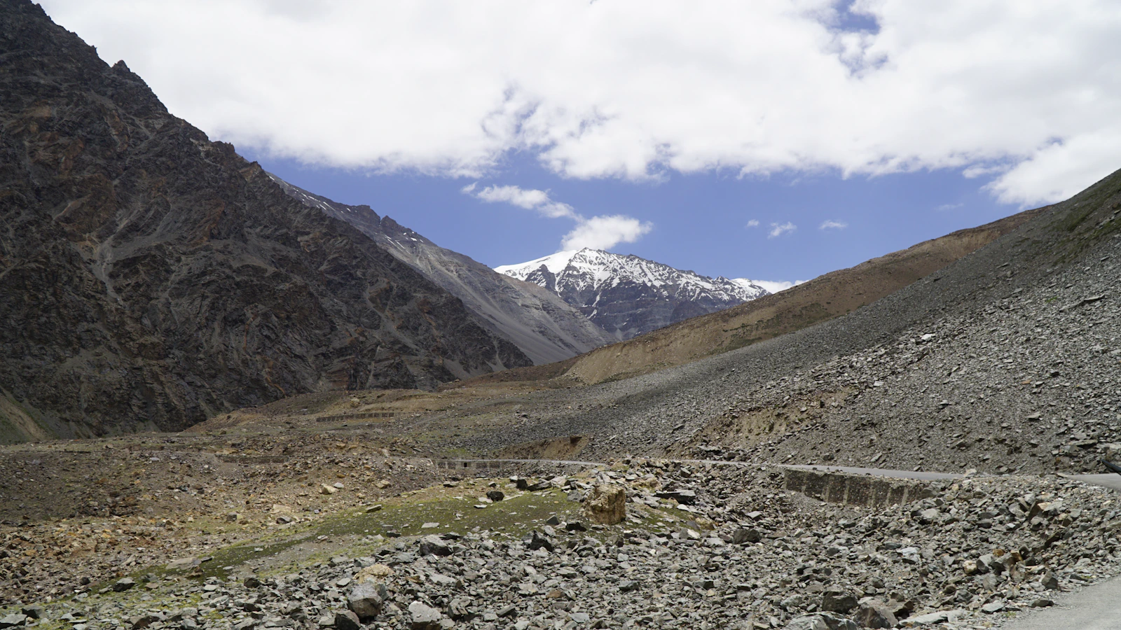 Manali to Leh Ladakh Legendary Mountain Highway Tour preview 2