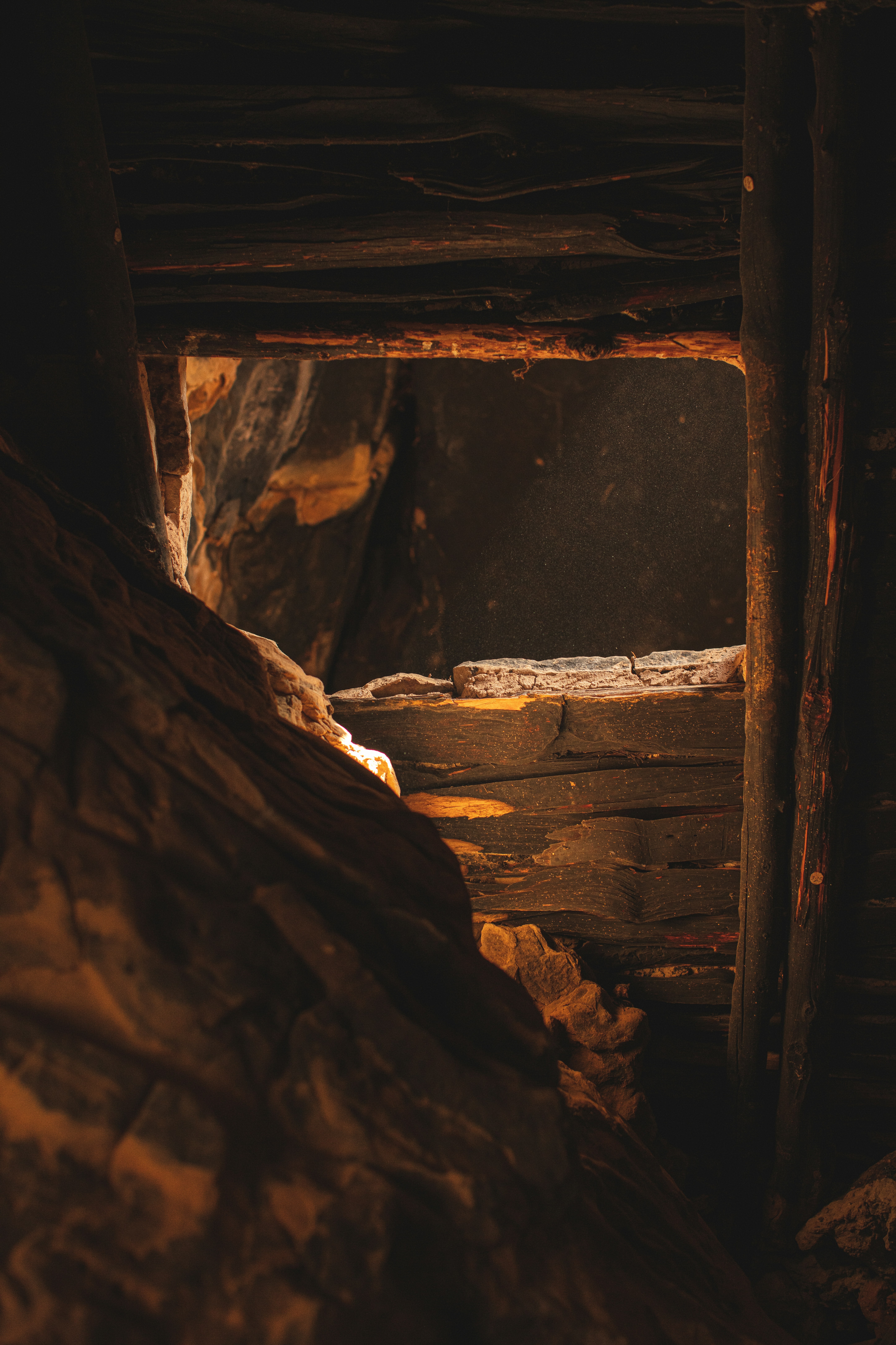 Photo by worldsbetweenlines