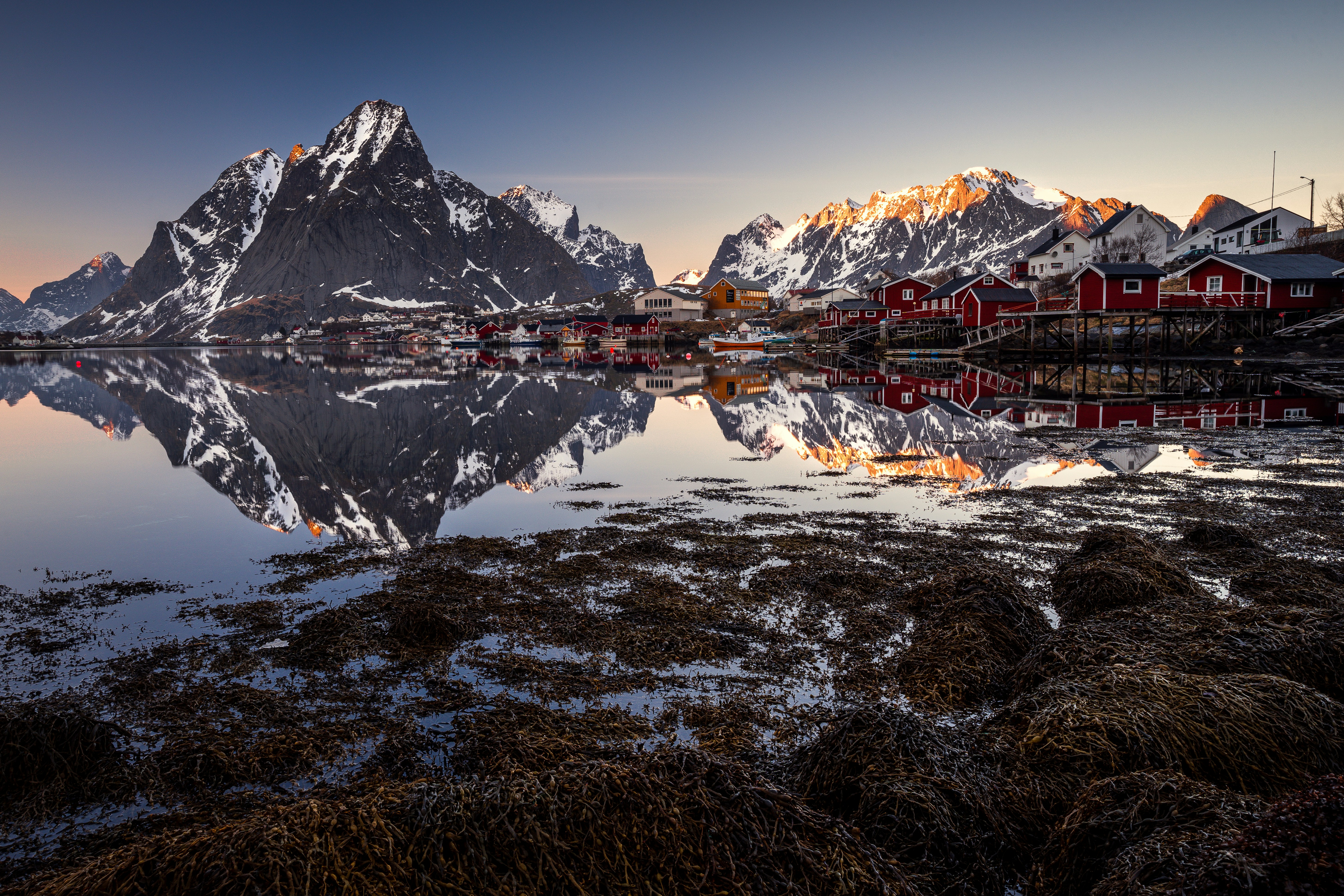The Arctic Triple - LOFOTEN ULTRA-TRAIL