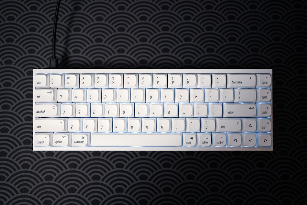 Teclado Mecánico RGB Profesional