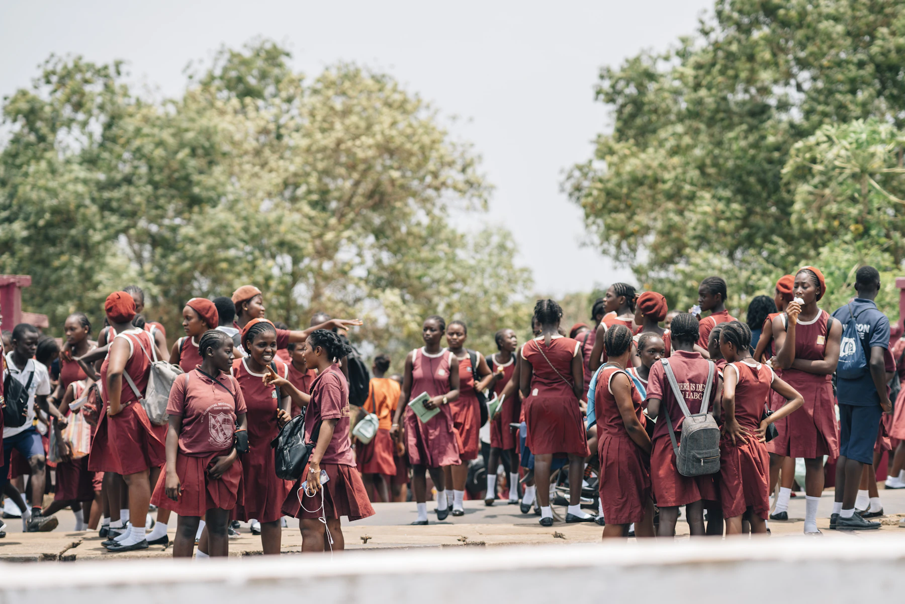 A crowd taking part in an outdoor challenge