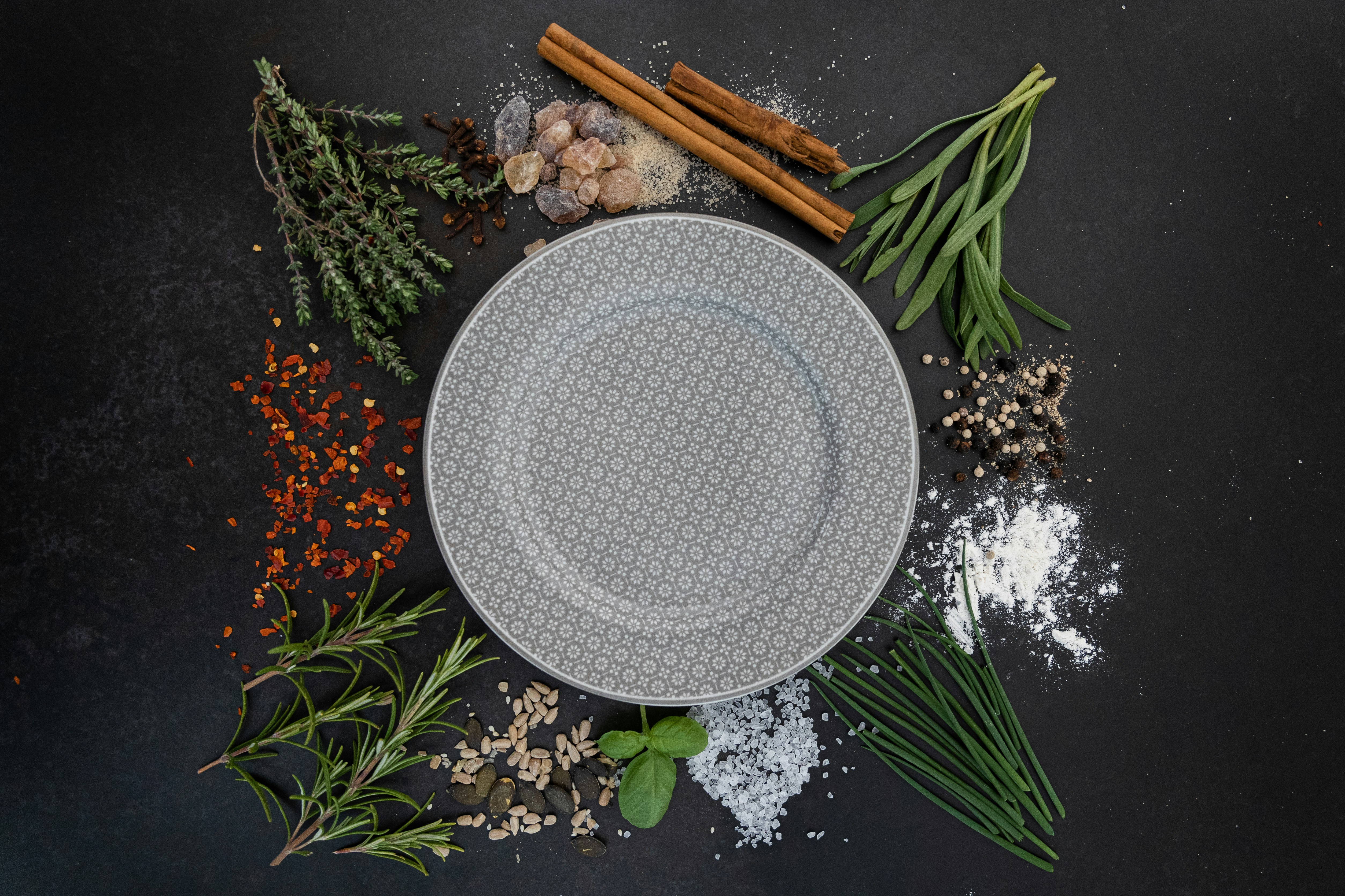 Oxalate Content in Common Herbs and Spices: 10 Essential Facts
