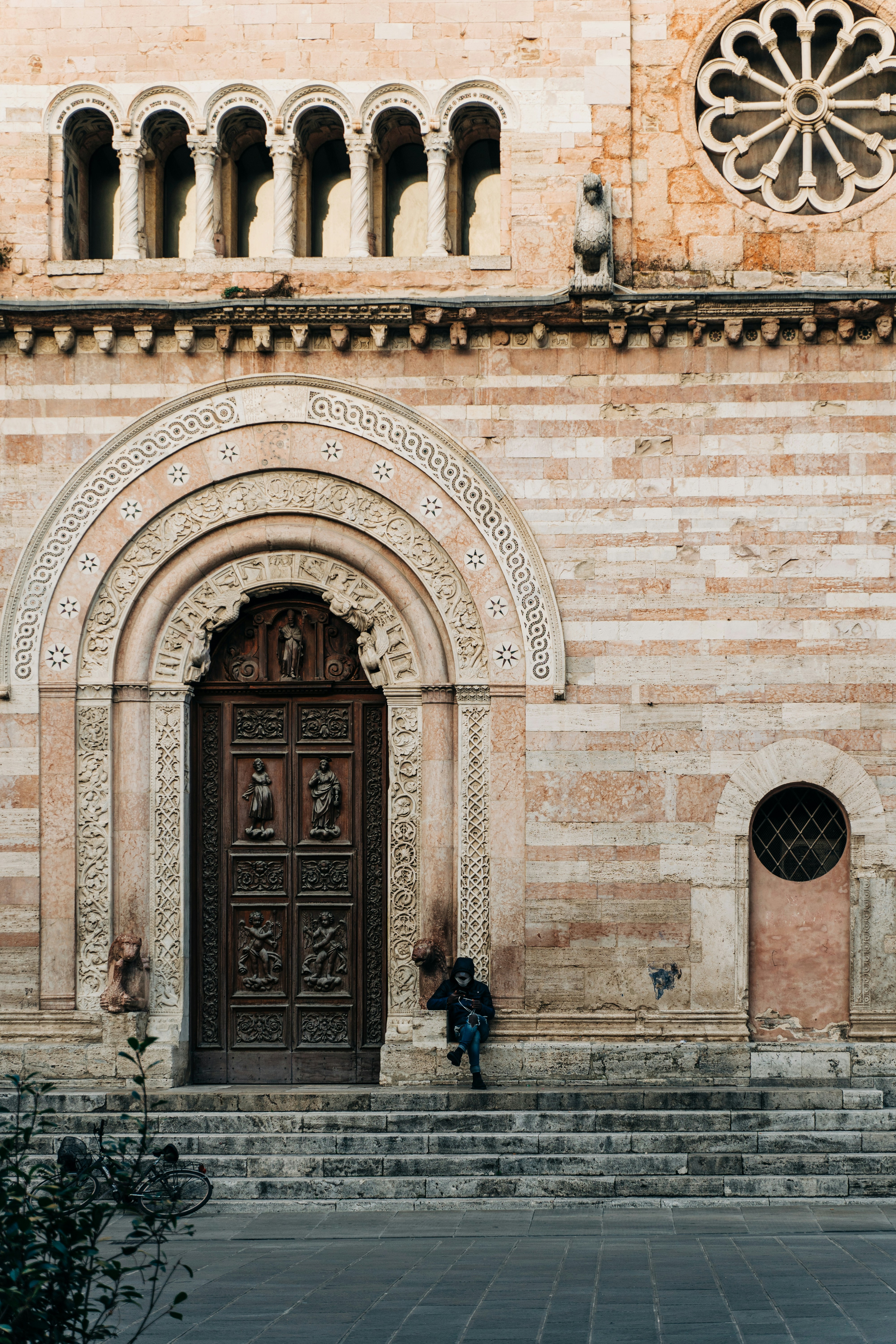 Photo by gabiontheroad