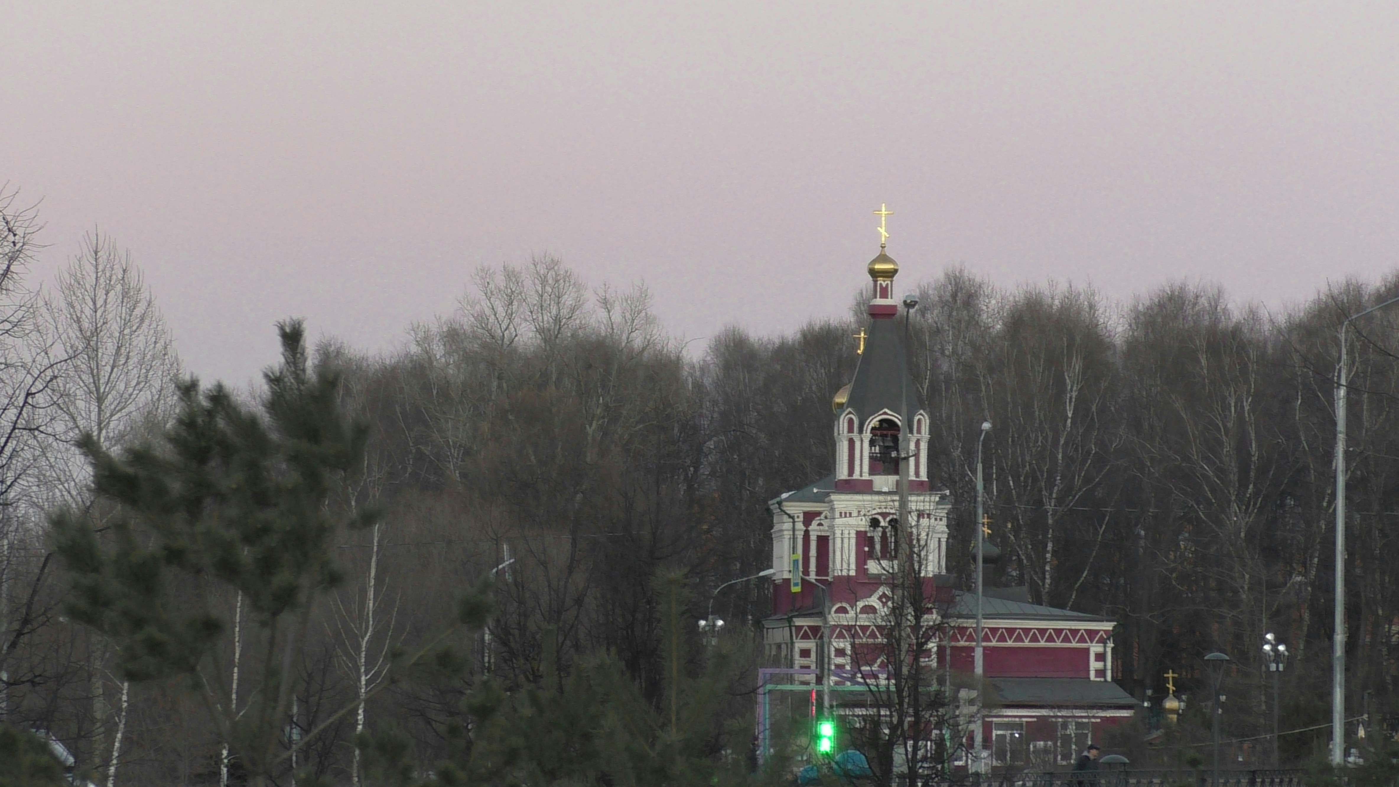 #Misura_photos #Misuraphotos https://www.youtube.com/user/Moscowartgallery https://vk.com/scanart From the series #Spiritualcentersofmoscow The Temple of the Great Martyr Paraskeva in Kachalov If you like my works, I have more on my profile page - check them out! Don't forget to subscribe and smash a like button!