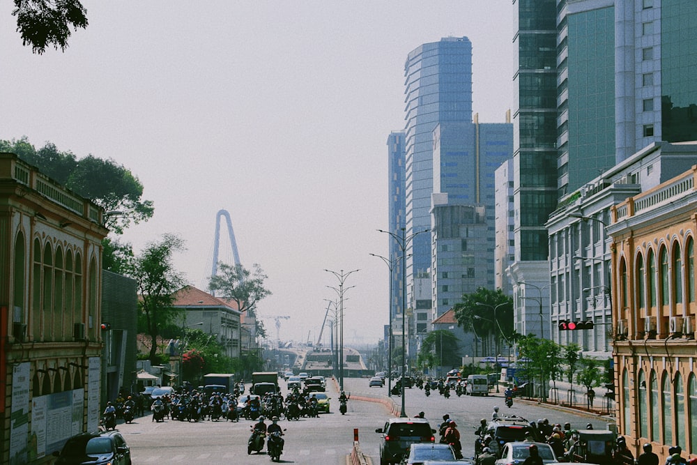 a city street filled with lots of traffic