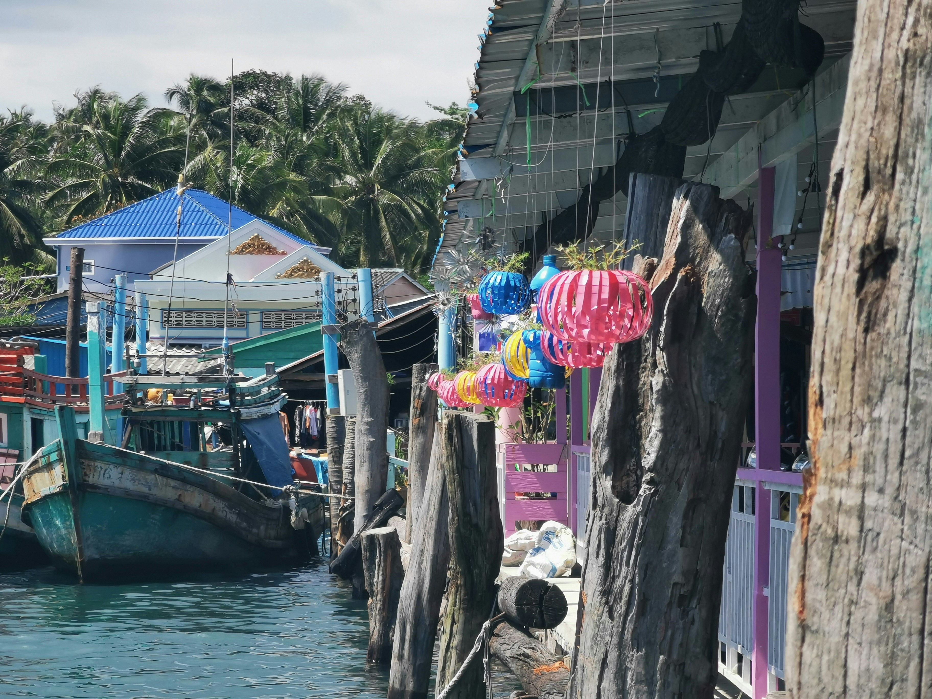 Photo by thoeunratana