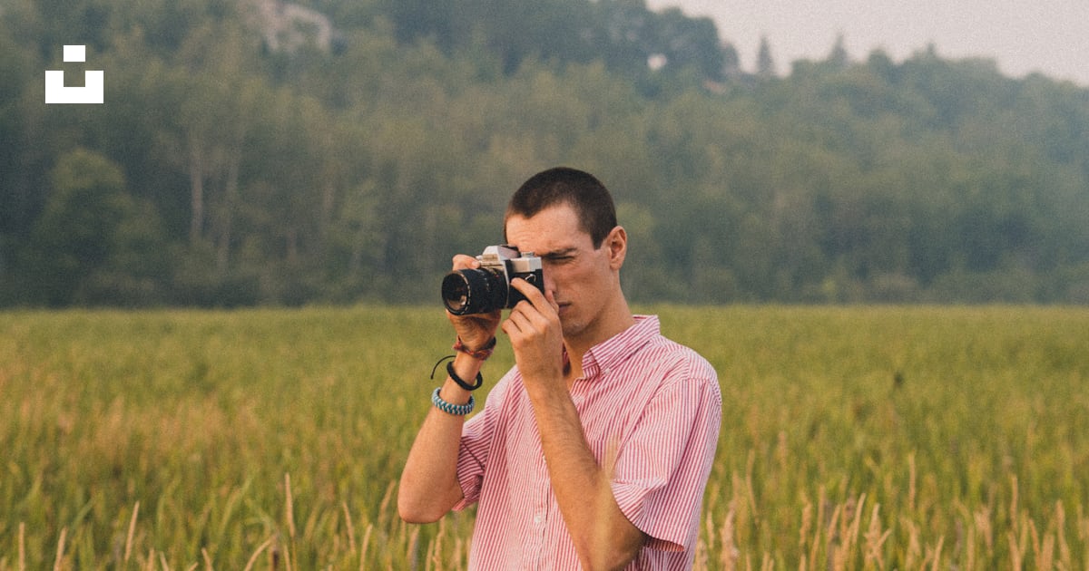 Capturing Joy With A Disney Photographer During Festivals