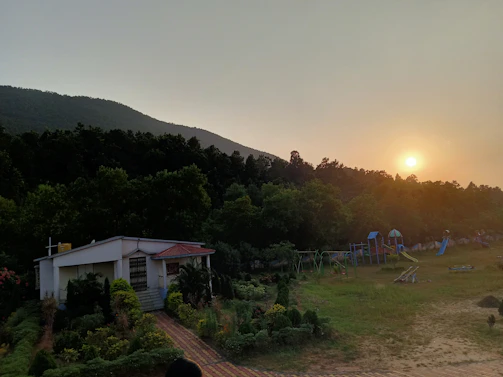 A peaceful sunset behind a community center where deenrise hosts its programs.