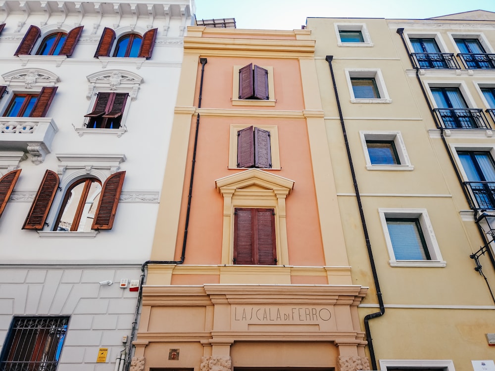 a tall building with a bunch of windows