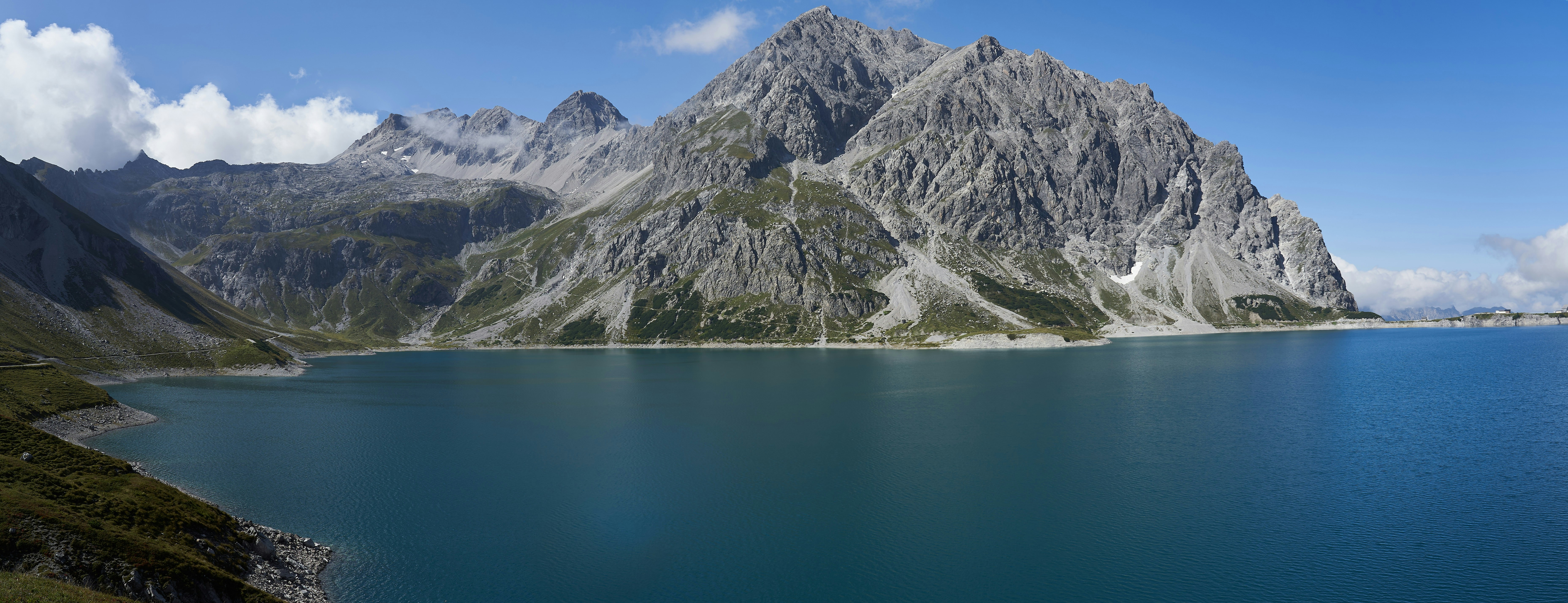 Photo by wolfgang_hasselmann