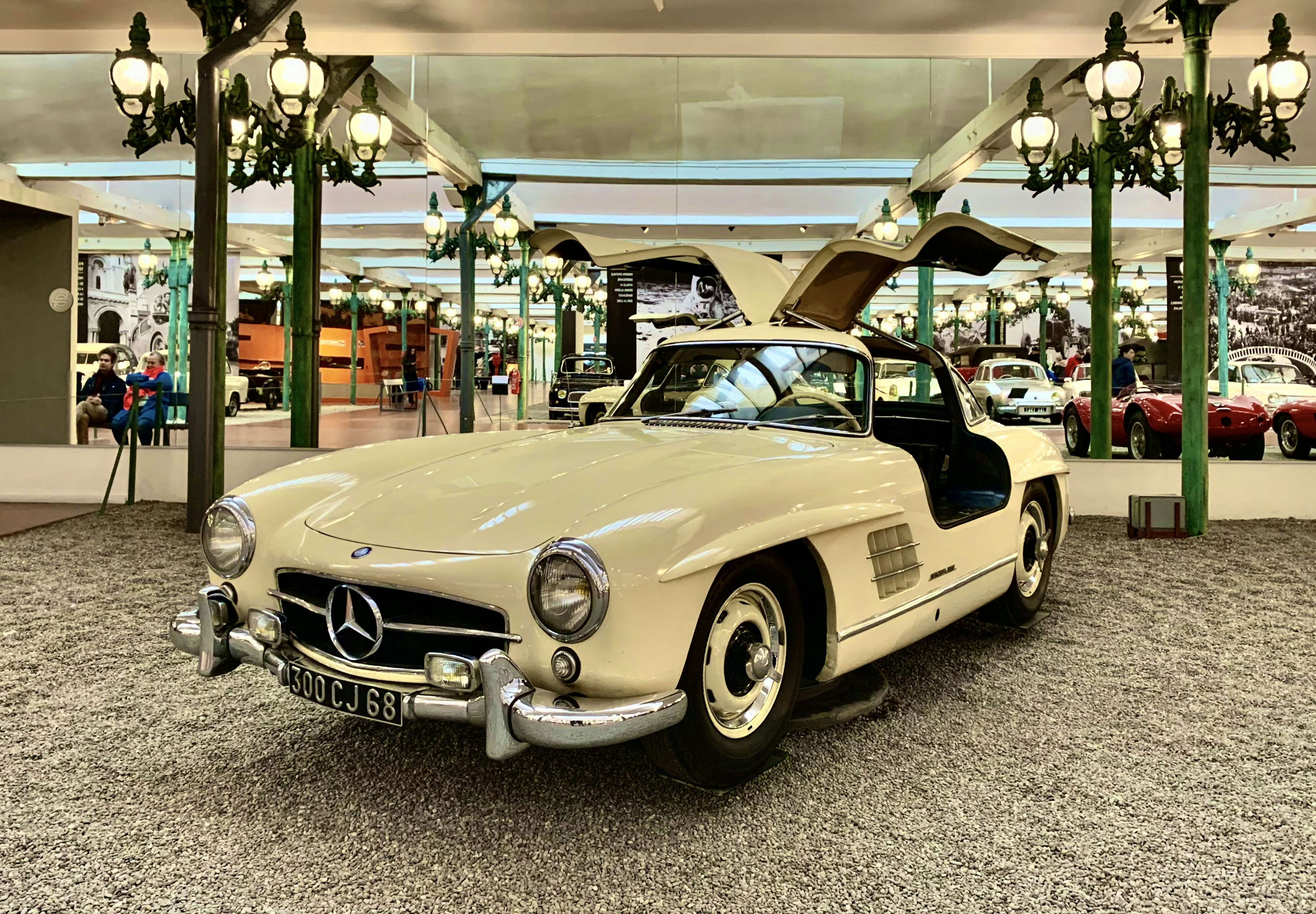 L'évolution de la Mercedes Pagode : Un Voyage à Travers le Temps