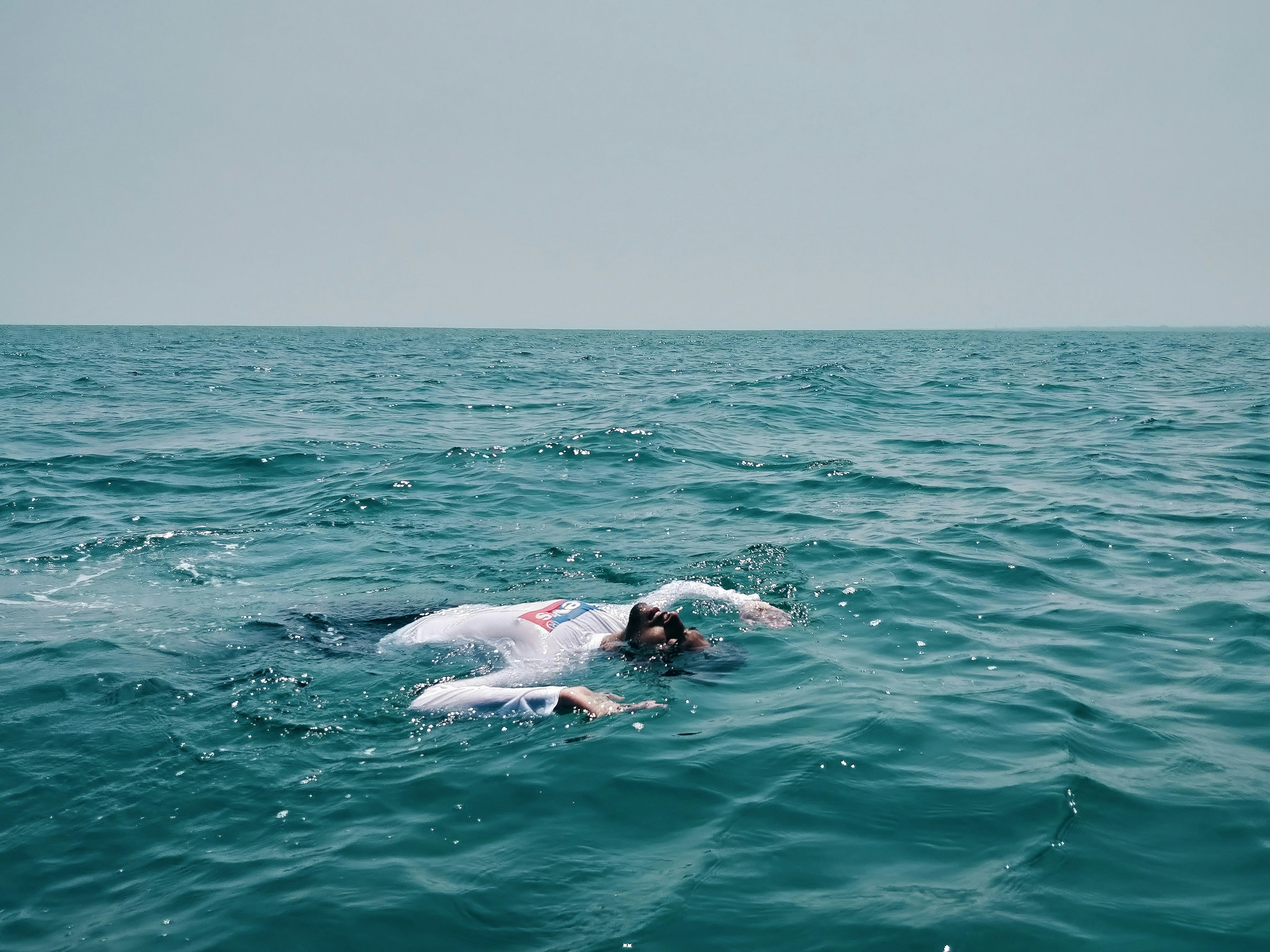 calm bay wallpaper, wallpaper, Secure Your Boat: Overnight Camping Safety 5