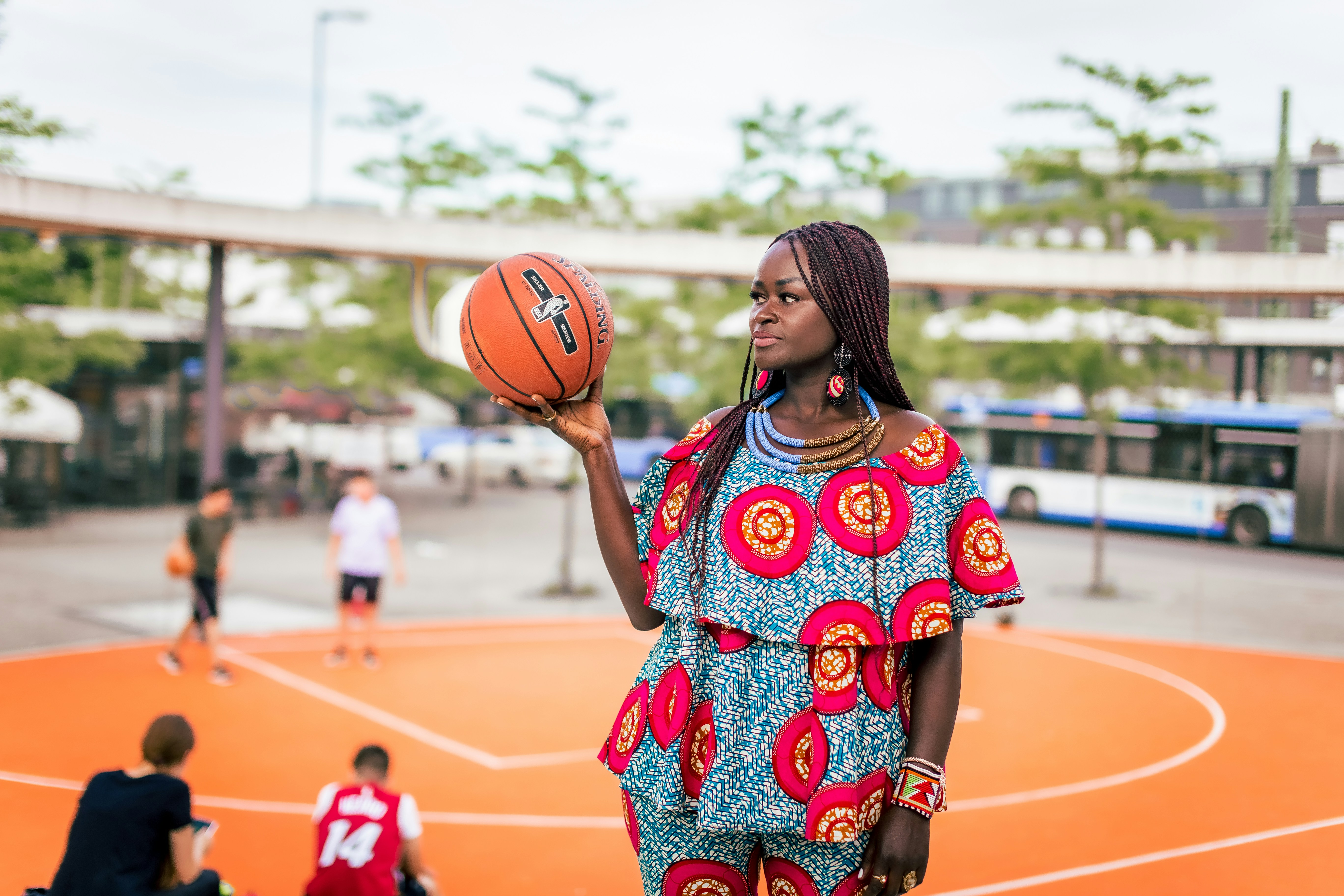 Choose from a curated selection of basketball photos. Always free on Unsplash.