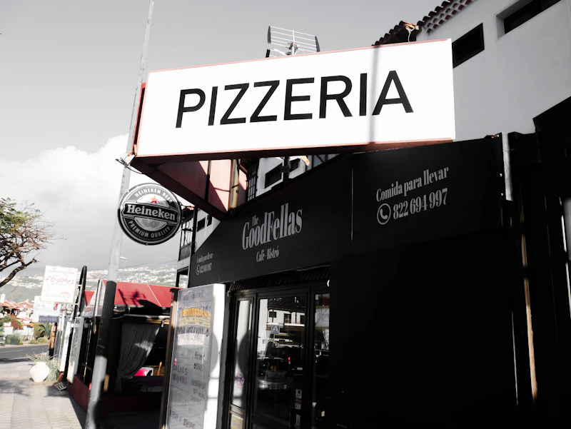 Where to Get Authentic Pizza in Tenerife (No Tourist Traps)